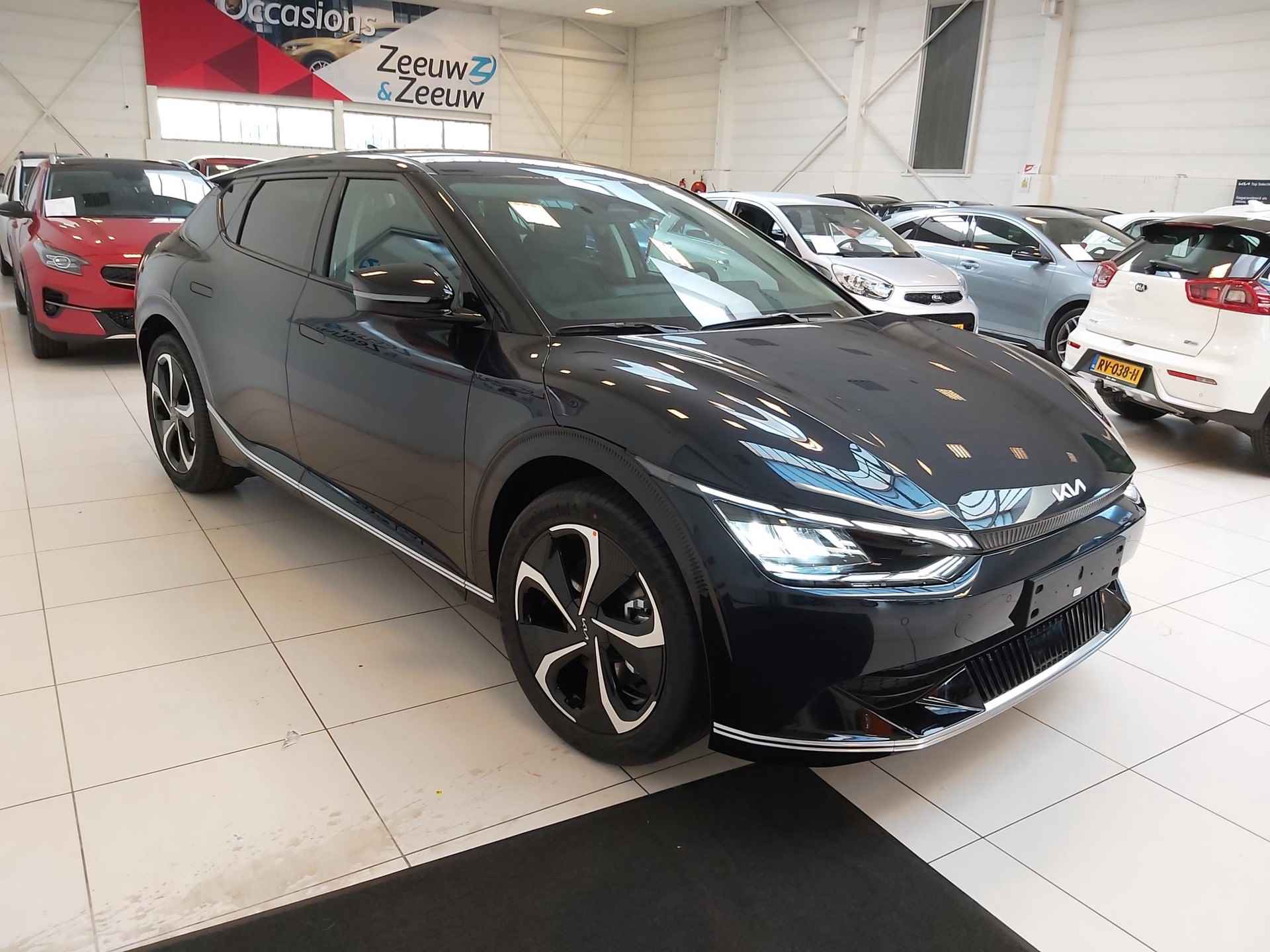 Kia EV6 77.4 kWh Kia EV6 77kWh Plus uitvoering  extra 20 inch Lichtmetalen velgen  te bestellen - 27/35