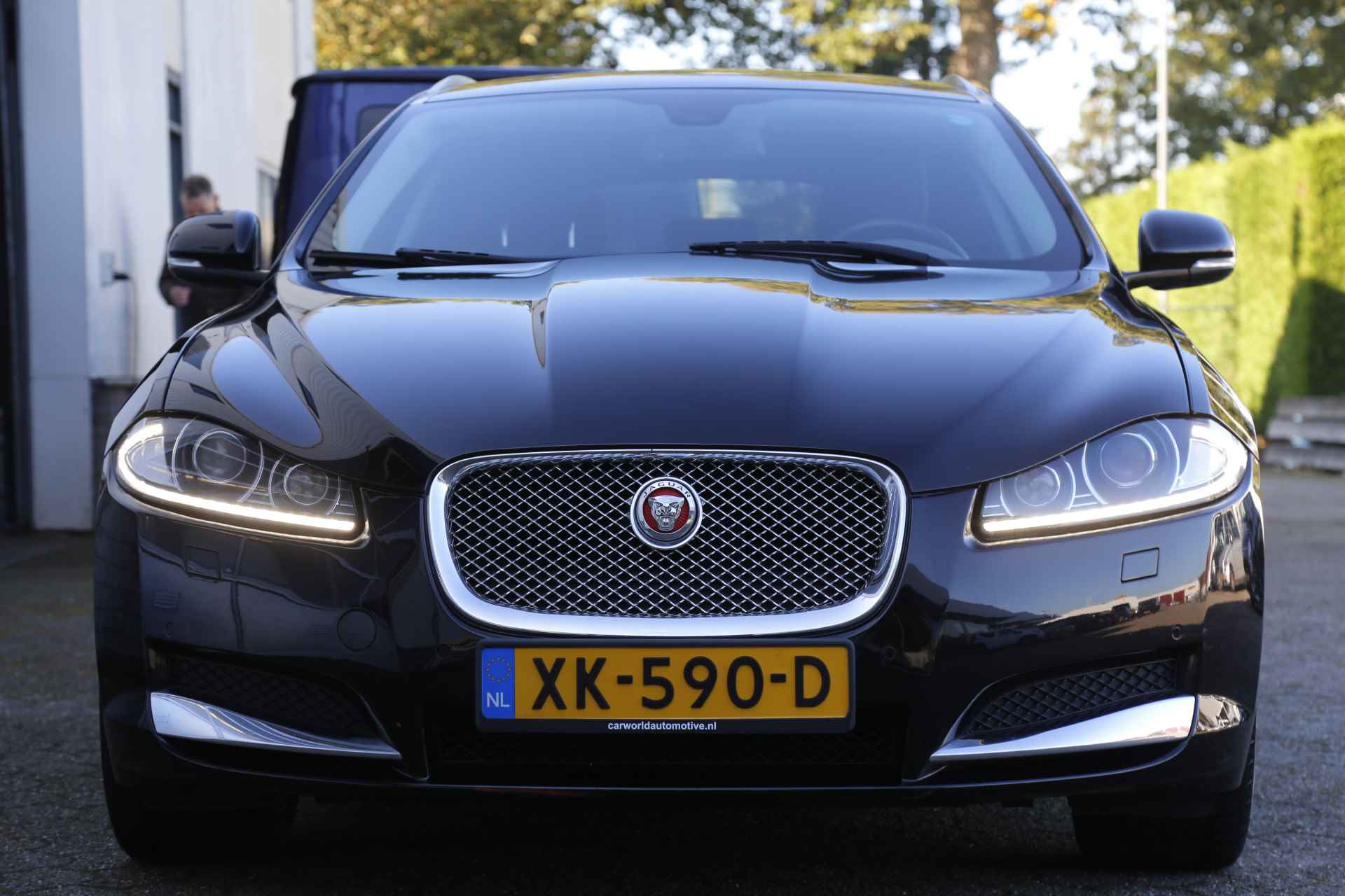 Jaguar XF Sportbrake 2.2D S 200PK Aut.*Perfect Onderh.*Trekhaak/Leder/Stoelverw./LED/Camera/Elek. Klep/Navi/Dodehoek/Parkeersens.V+A/18 in - 15/49