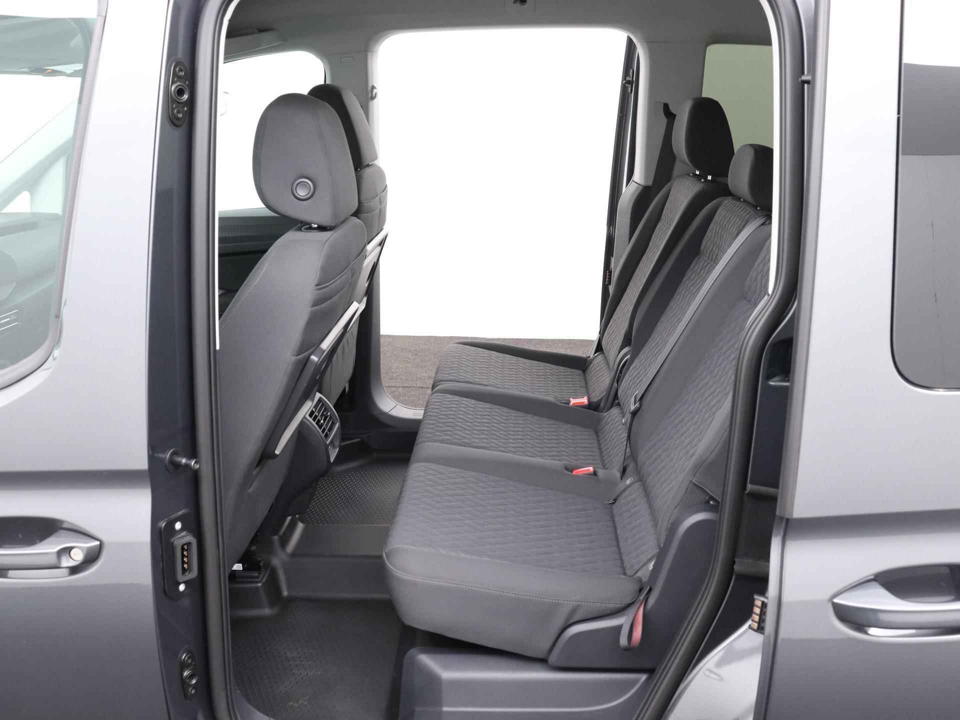 Volkswagen Caddy 1.5 TSI Life 7zits 114PK | Navigatie | Camera | Parkeersensoren | Stoelverwarming | Airco | DAB+ | Lichtmetalen velgen | Schuifdeur links & rechts | 3e zitrij | 7-zits | - 17/20