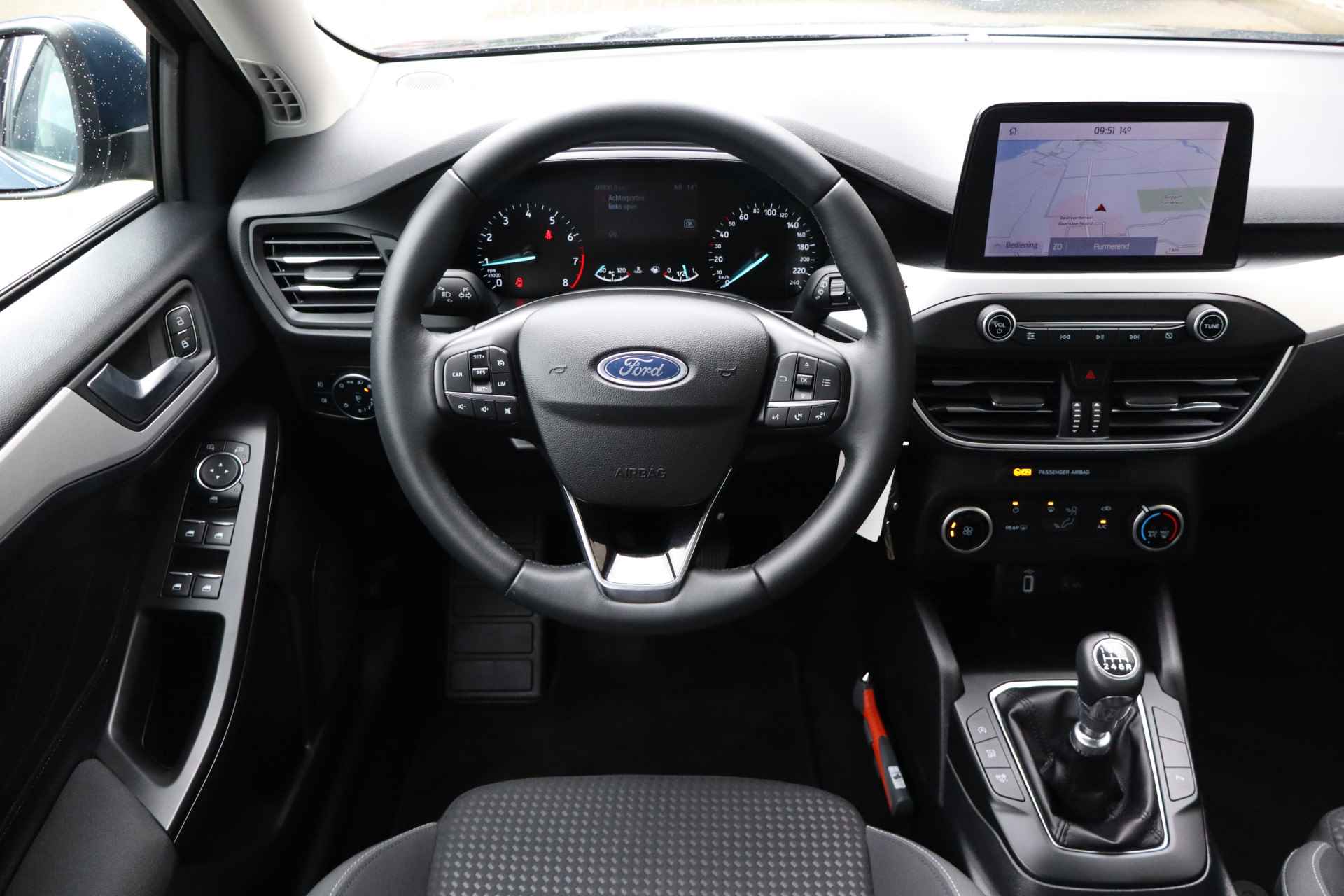 Ford Focus 1.0 EcoBoost Hybrid Trend Edition Business NL-Auto!! Carplay I Camera -- HEMELVAARTSDAG GEOPEND VAN 11.00 T/M 15.00 UUR -- - 9/32