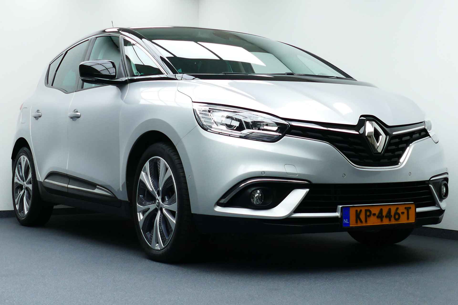 Renault Scénic 1.2 TCe Intens. Afwijkende Dakkleur, Navi, Camera, Clima, 20"LMV, Haak 1850kg - 2/38