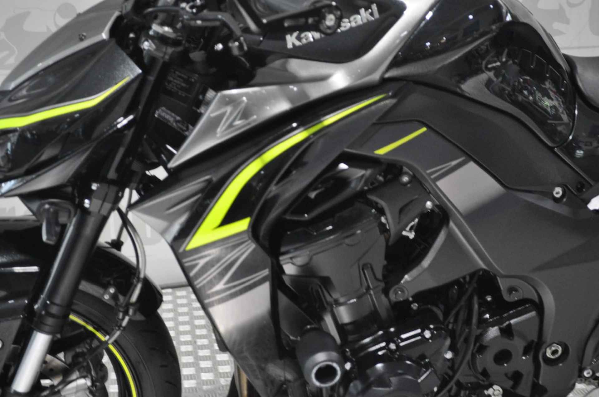 KAWASAKI Z 1000   R Edition SPECIAL - 21/23