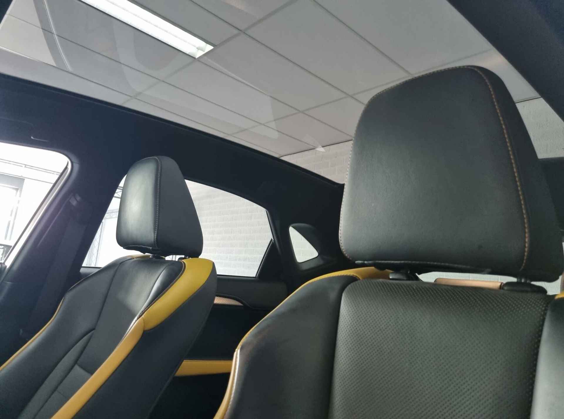 Lexus NX 300h AWD F Sport Premium / Apple Carplay - Android Auto / HUD / Panoramadak / Mark Levinson / Trekhaak / Nav - 3/123