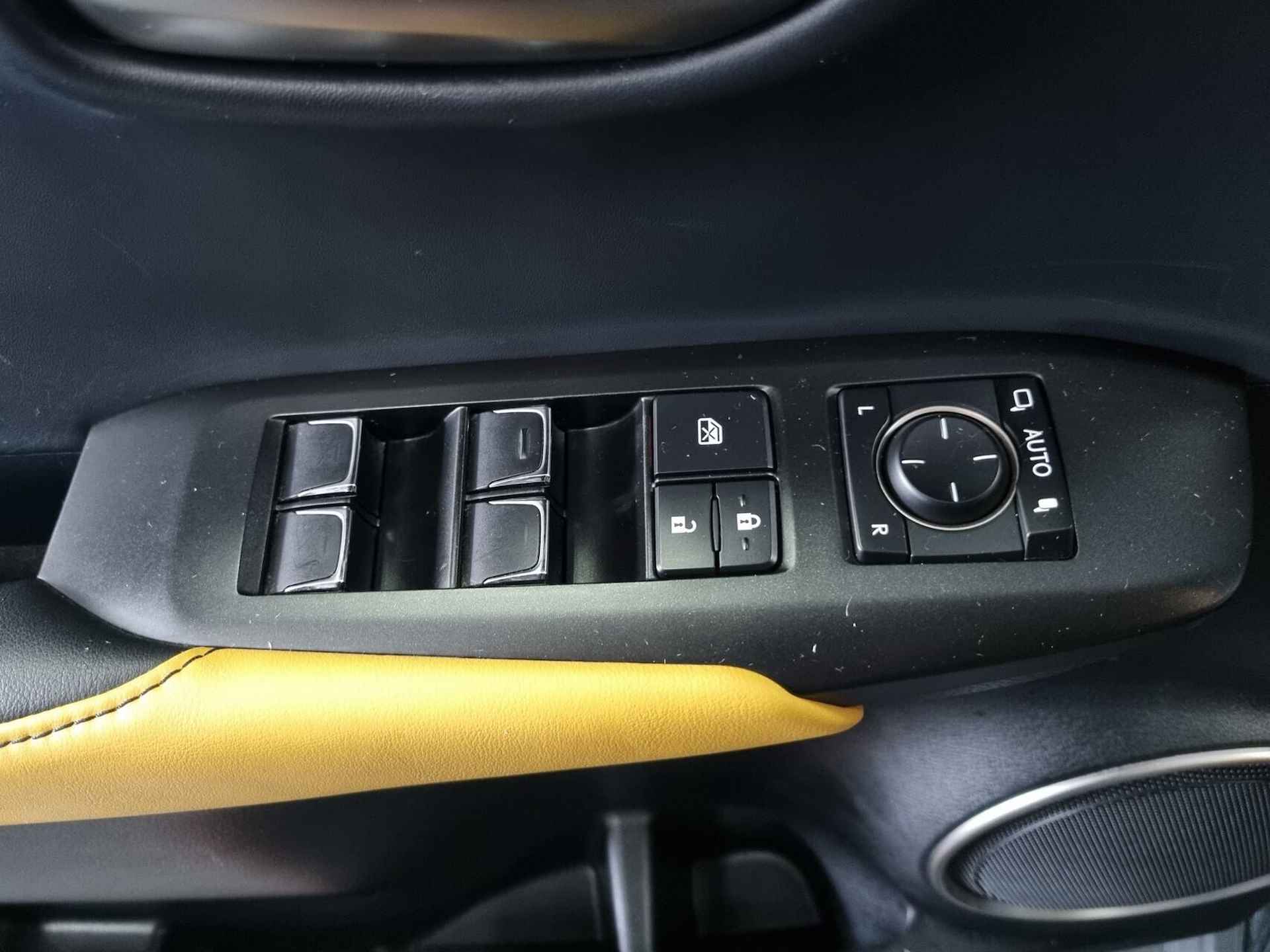 Lexus NX 300h AWD F Sport Premium / Apple Carplay - Android Auto / HUD / Panoramadak / Mark Levinson / Trekhaak / Nav - 15/123