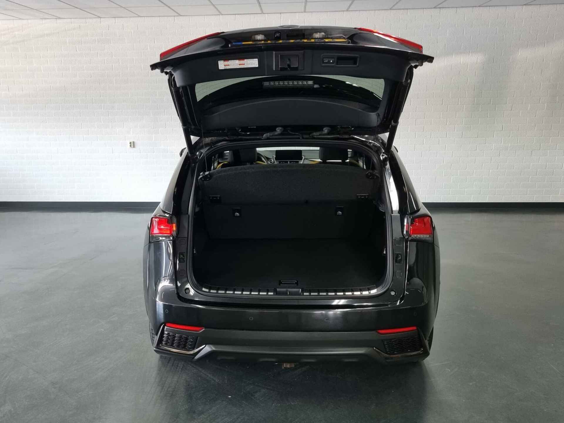 Lexus NX 300h AWD F Sport Premium / Apple Carplay - Android Auto / HUD / Panoramadak / Mark Levinson / Trekhaak / Nav - 35/123