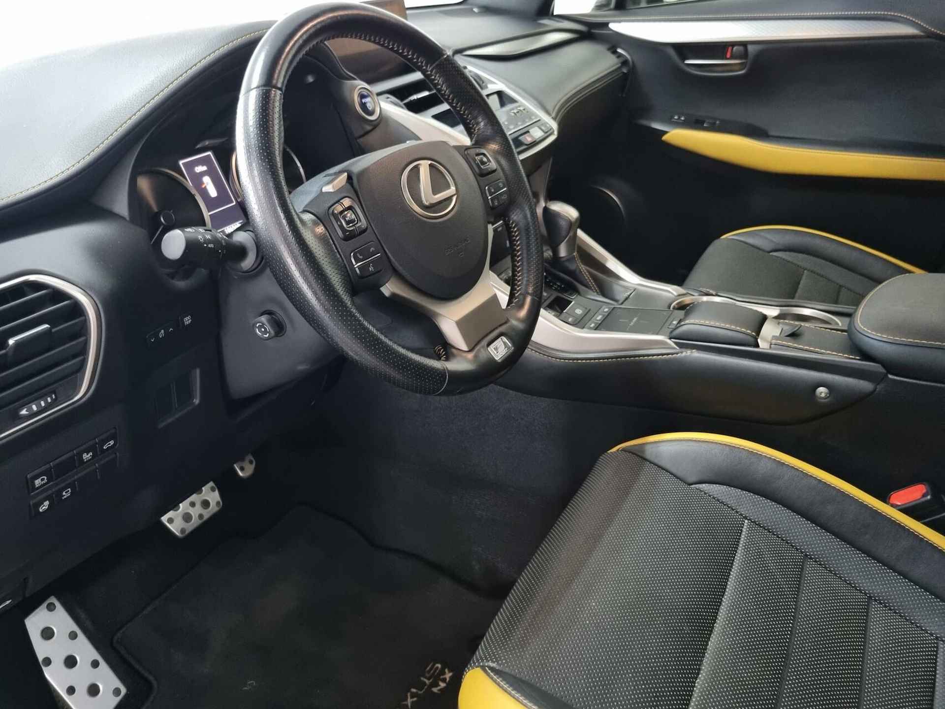 Lexus NX 300h AWD F Sport Premium / Apple Carplay - Android Auto / HUD / Panoramadak / Mark Levinson / Trekhaak / Nav - 99/123