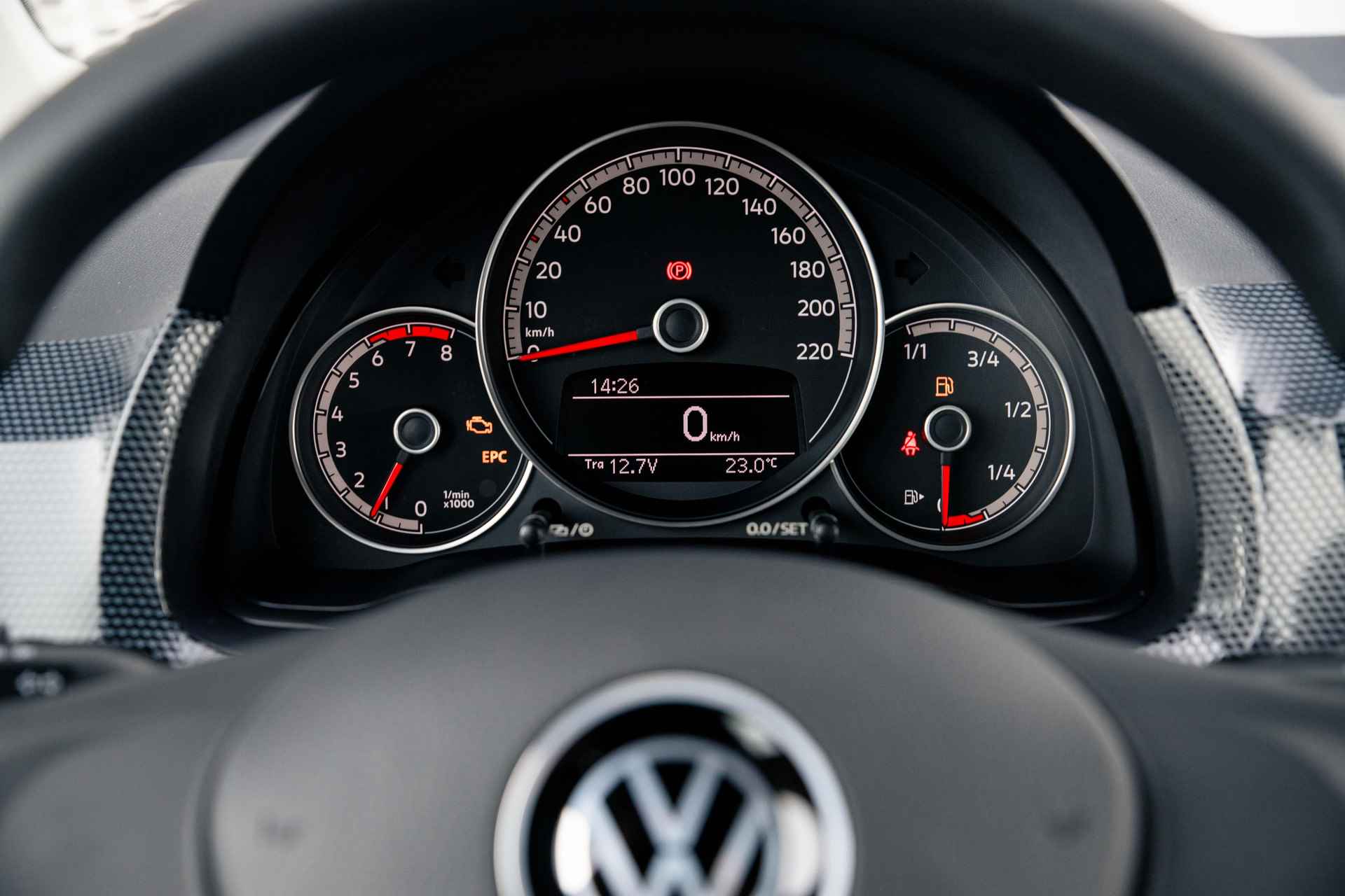 Volkswagen up! 1.0 MPI 65 5MT up! - 21/29