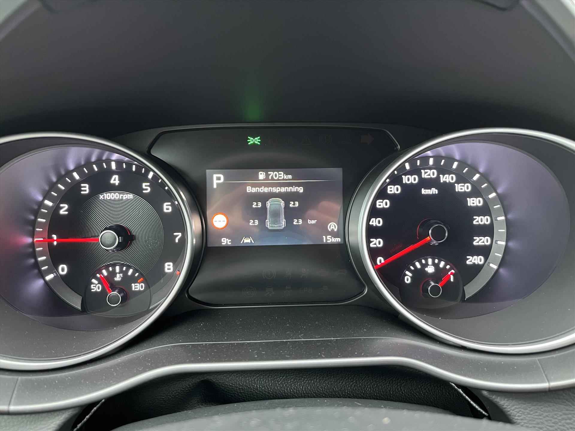 KIA Ceed Sw 1.5 T-GDi 140pk DCT7 DynamicLine | Automaat | Adaptive Cruise Control | Navigate | Carplay | Sensoren V + A | Camera Achter | Climate Control | - 14/42