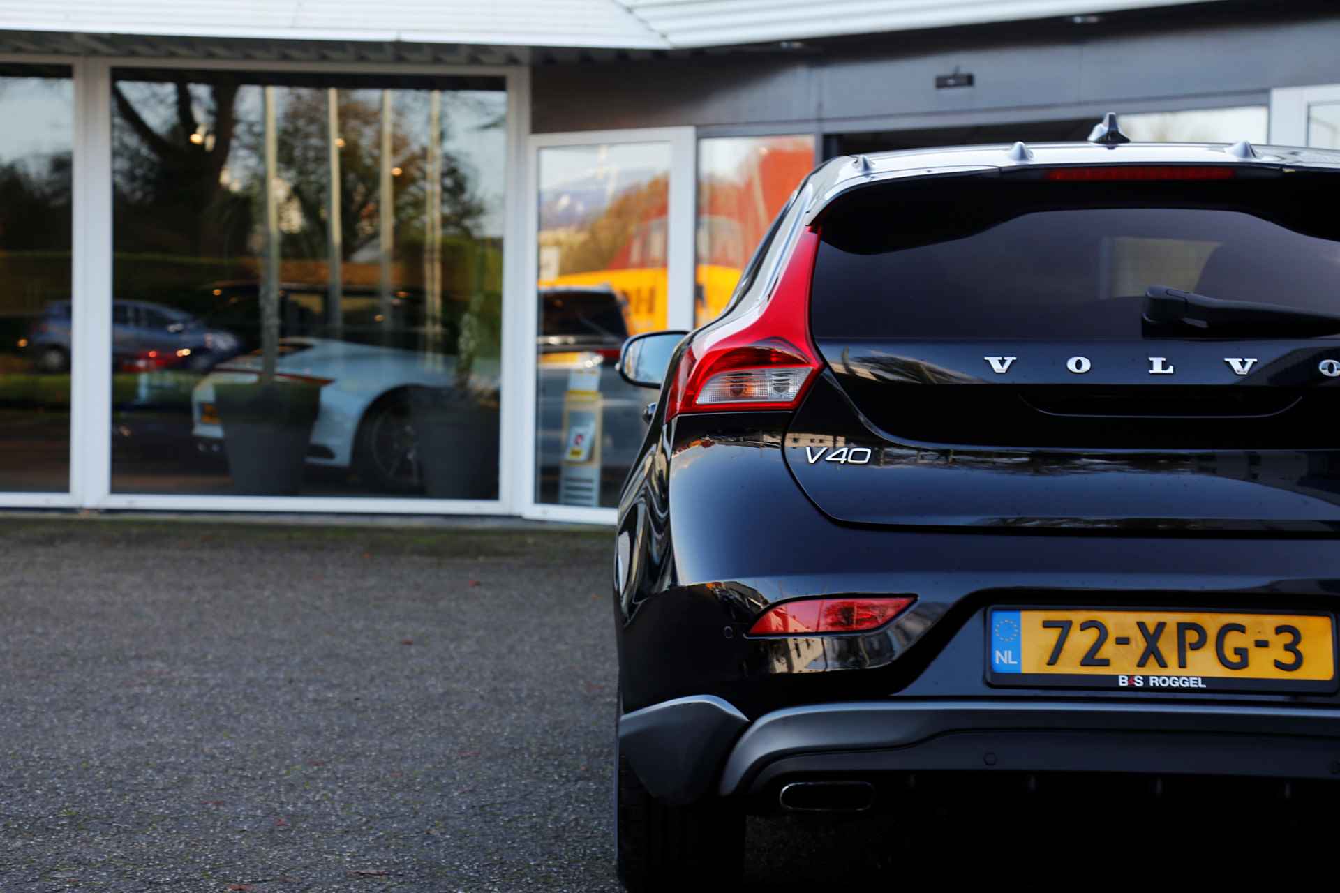 Volvo V40 1.6 D2 Momentum*NL-Auto*Perfect Onderh.*Navi/Half Leder/Stoelverw./Camera/LED/Parkeersens./17 inch LM* - 28/52