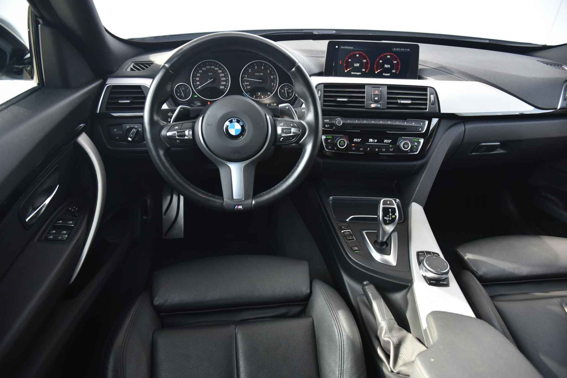 BMW 3 Serie Gran Turismo 320i High Executive M-Sport / 19 Inch / LED-koplampen / Voorstoelen Verwarmd / Getinte Ramen / Electrische Zwenkhaak - 20/23