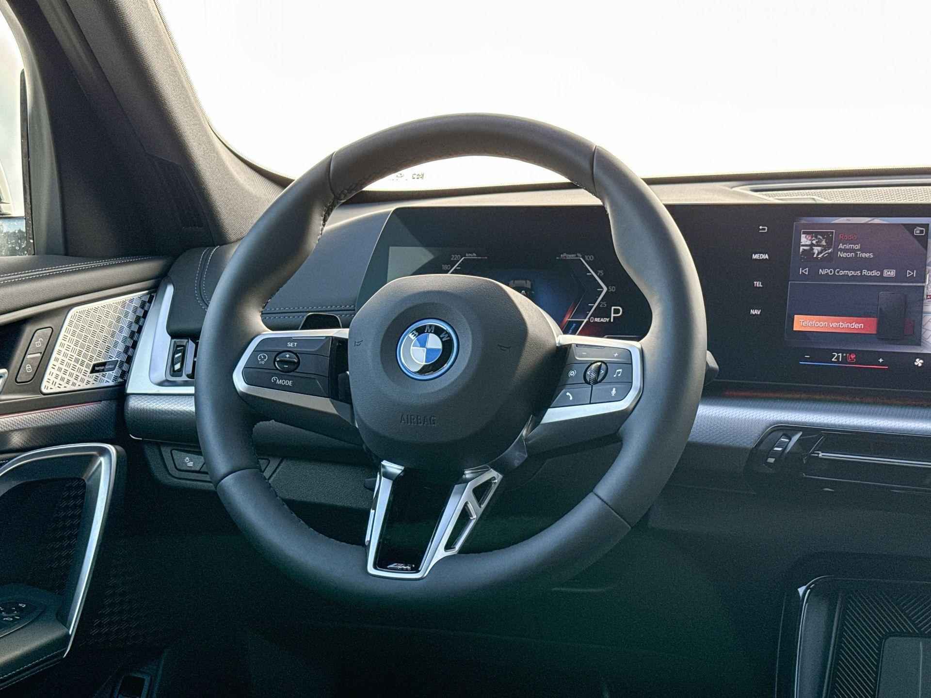 BMW iX1 eDrive20 67 kWh - 10/28