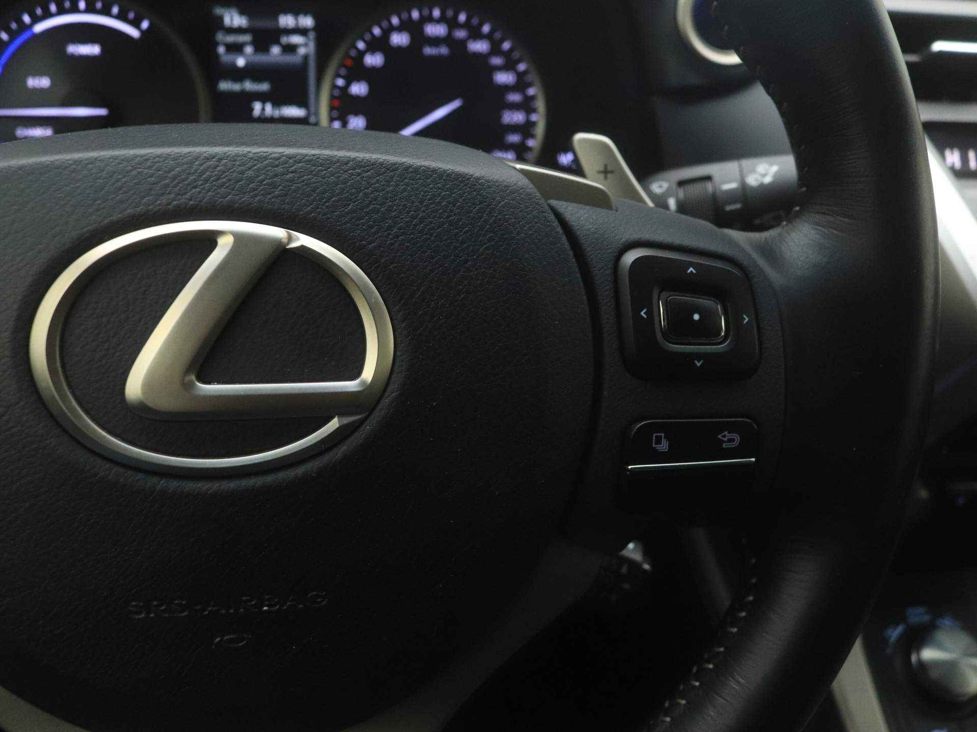 Lexus NX 300h AWD Hybrid | Navigatie | LED Verlichting | - 21/40