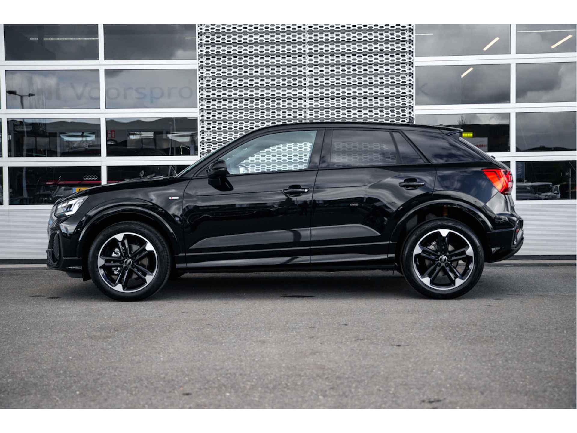 Audi Q2 35 TFSI 150pk S Edition | Achteruitrijcamera | Adaptive Cruise | Achterklep Elektrisch | 18" | Parkeerhulp V+A | - 6/58