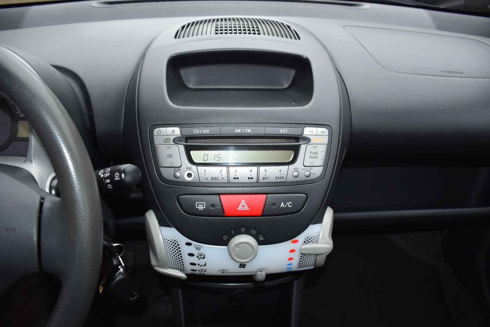 Peugeot 107 1.0 Active, Electrische ramen, Radio-CD, Airco, Led, Aux-usb - 21/45