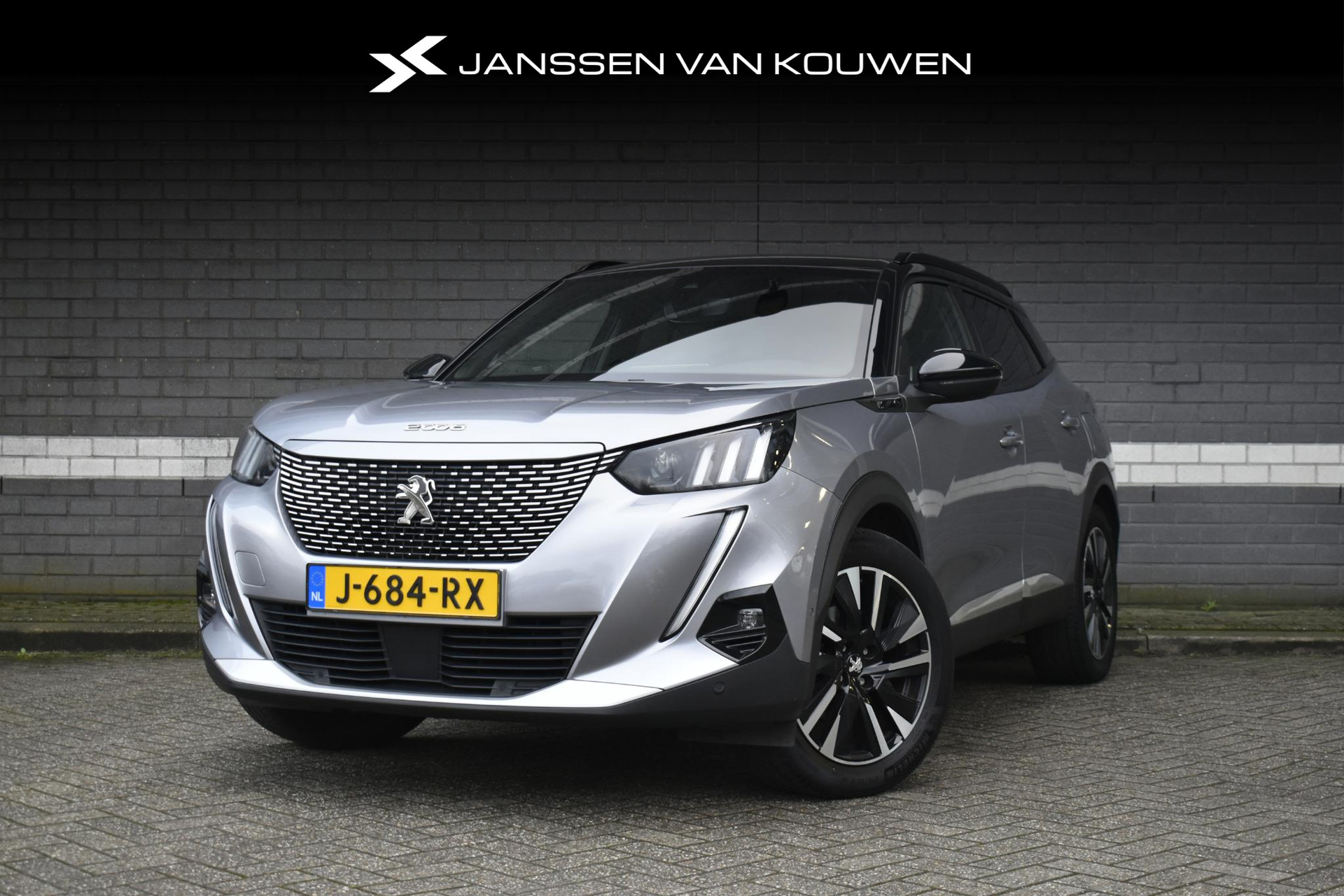 Peugeot e-2008 EV GT 50 kWh / SOH 94% / Navigatie / Stoelverwarming / Achteruitrijcamera