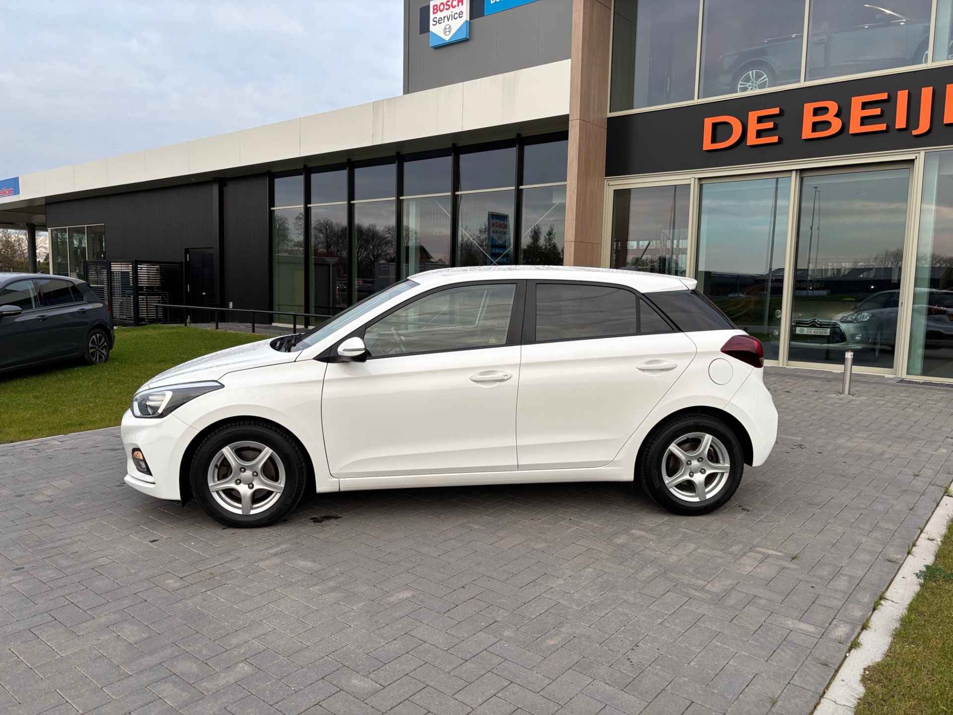 Hyundai i20 1.0 T-GDI Premium Automaat I Navi I Airco I - 3/40