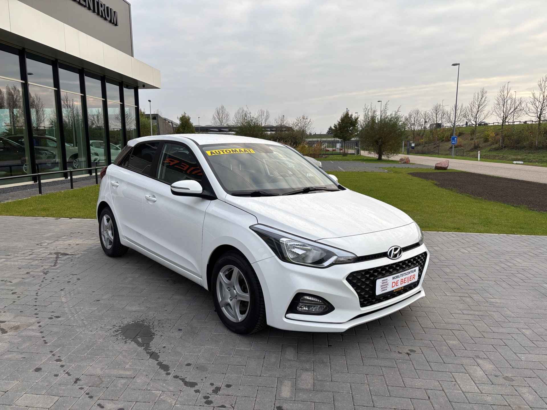 Hyundai i20 1.0 T-GDI Premium Automaat I Navi I Airco I - 8/40