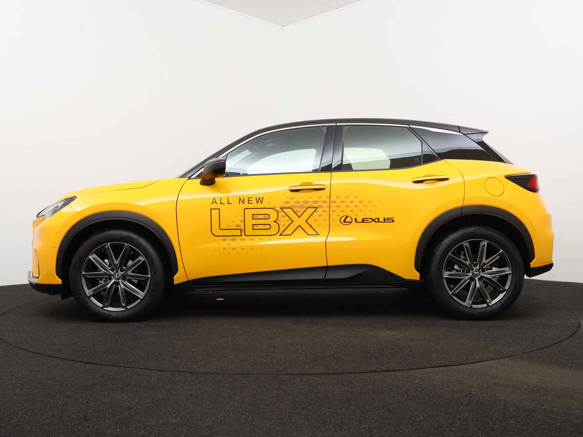 Lexus LBX Relax 2WD | Advanced Pack | Stuurverwarming | Stoelgeheugen | - 4/47