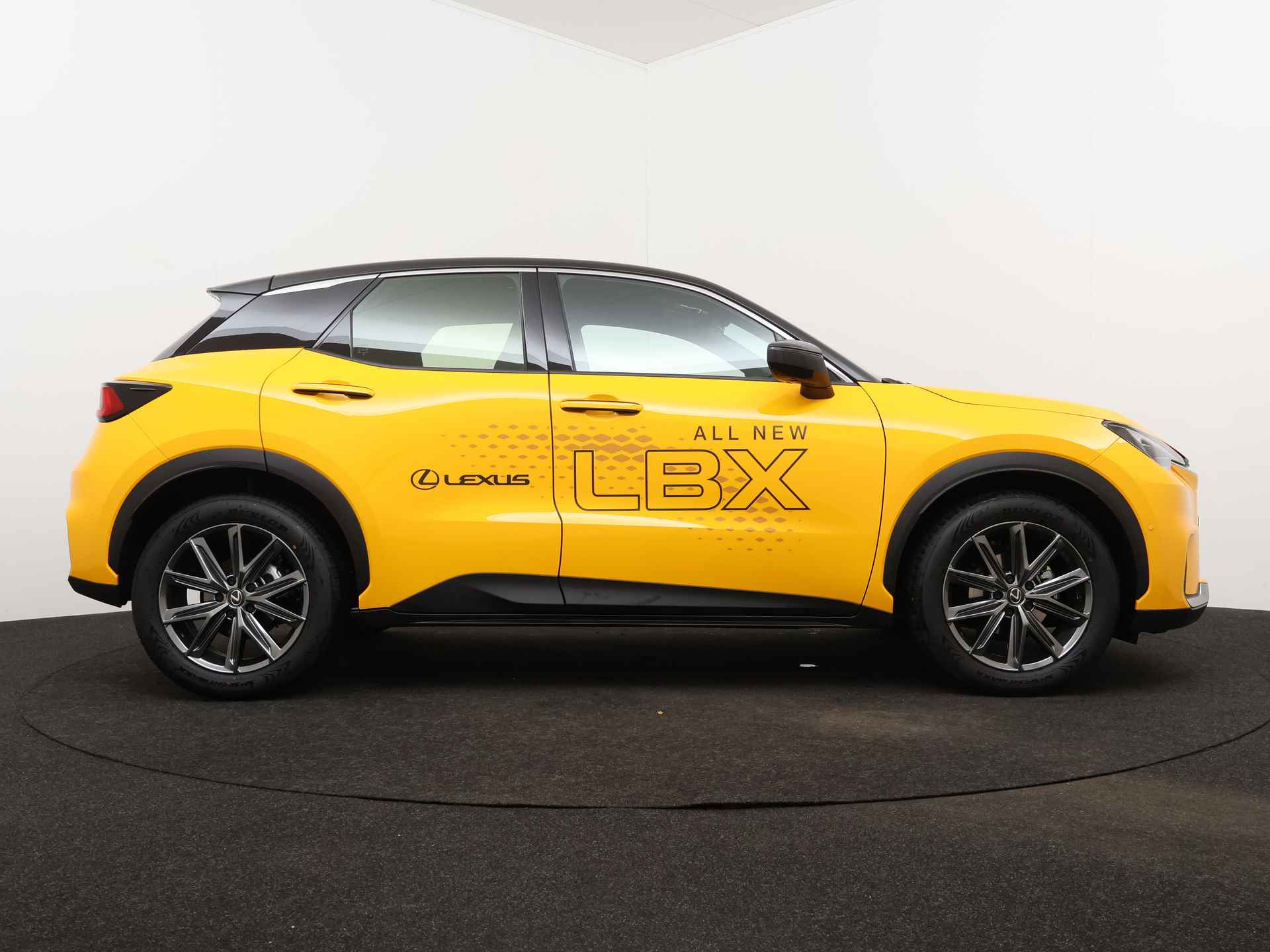 Lexus LBX Relax 2WD | Advanced Pack | Stuurverwarming | Stoelgeheugen | - 16/47