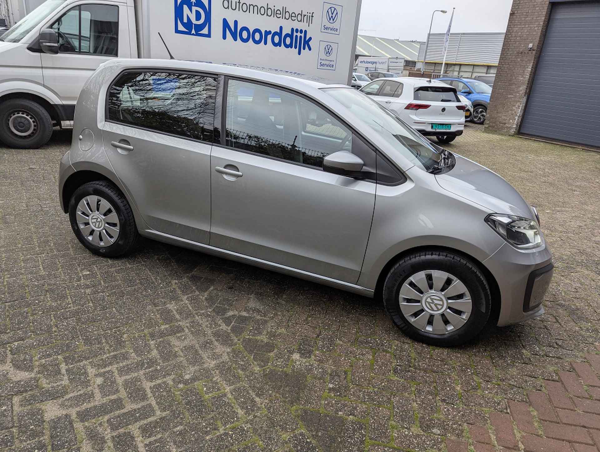 Volkswagen Up! 1.0 BMT move up! - 7/19