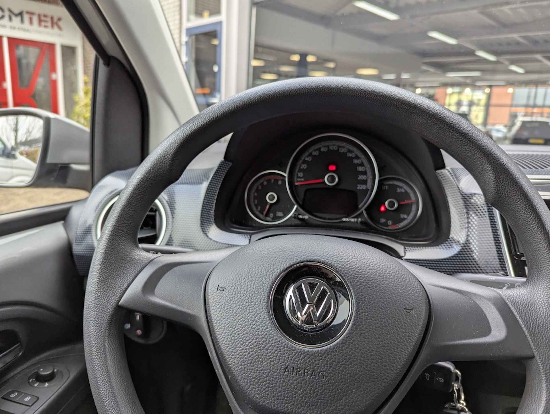 Volkswagen Up! 1.0 BMT move up! - 19/19