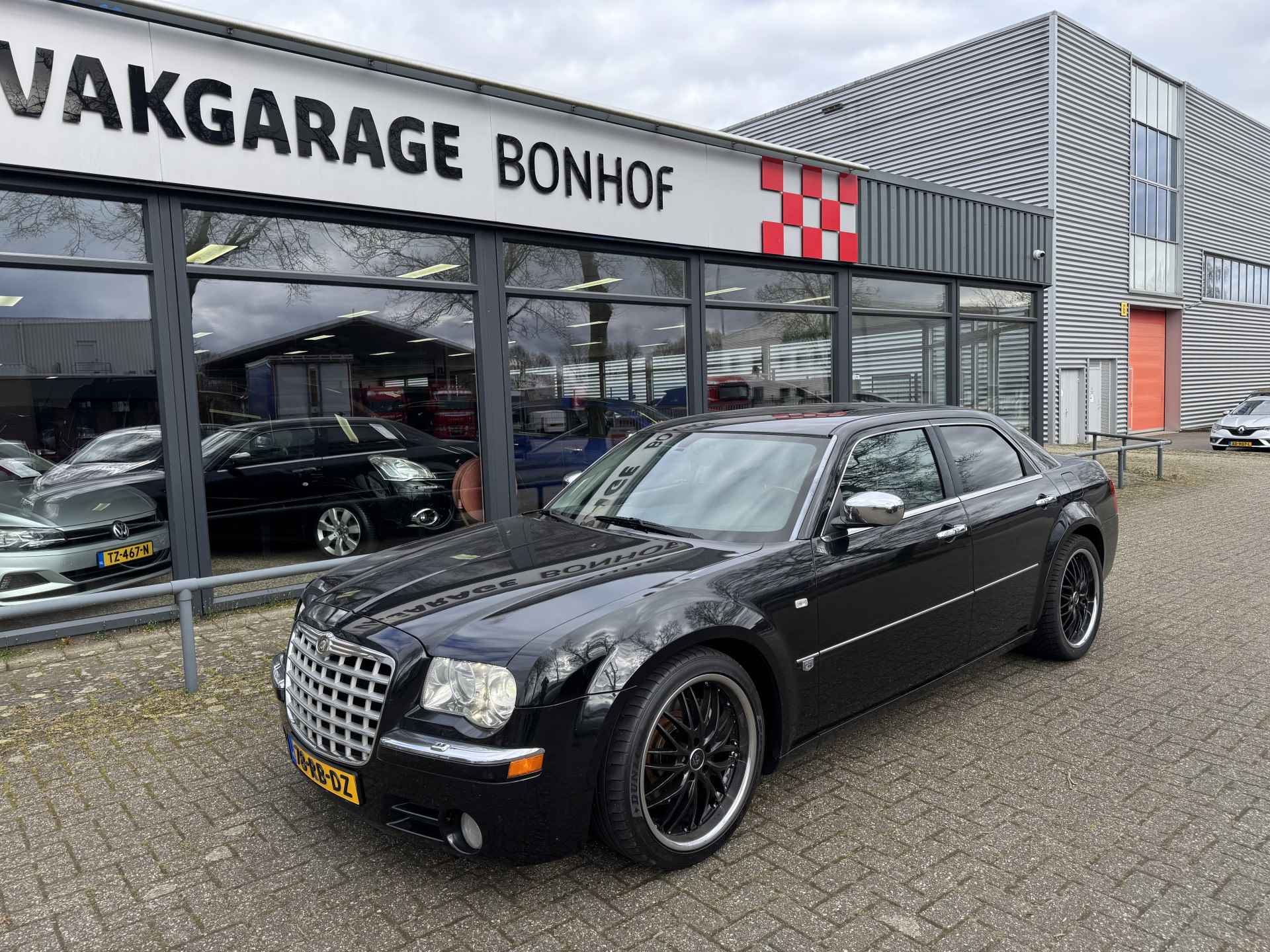 Chrysler 300C 5.7 V8 HEMI LEER-AUTOMAAT-DAK