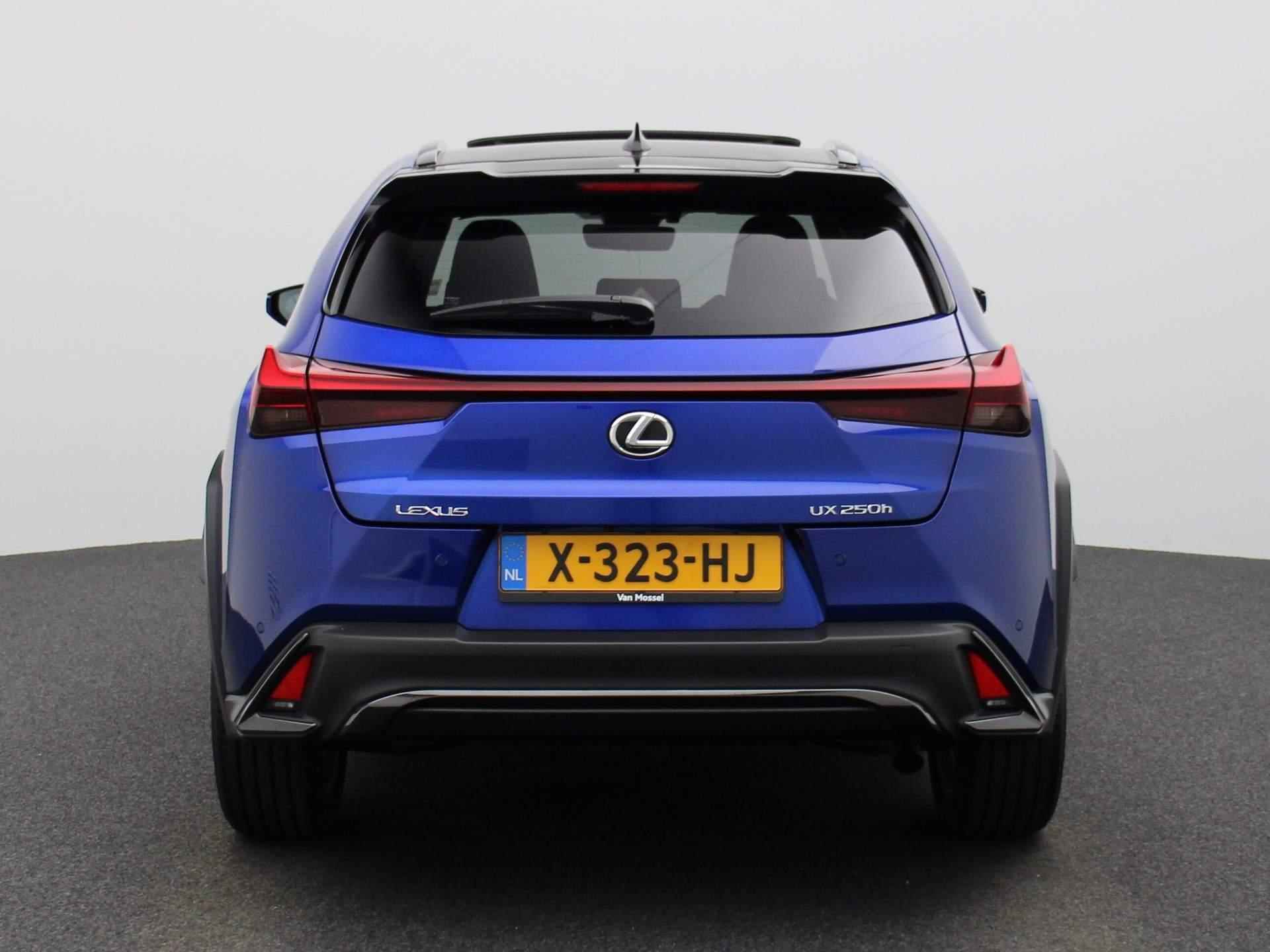 Lexus UX 250h F Sport Design | SCHUIFDAK | NAVIGATIE | LEDER | STOELVERWARMING | TREKHAAK | ACHTERUITRIJCAMERA | ADAPTIVE CRUISE CONTROL | PARKEERSENSOREN V+A | LED KOPLAMPEN | - 6/41