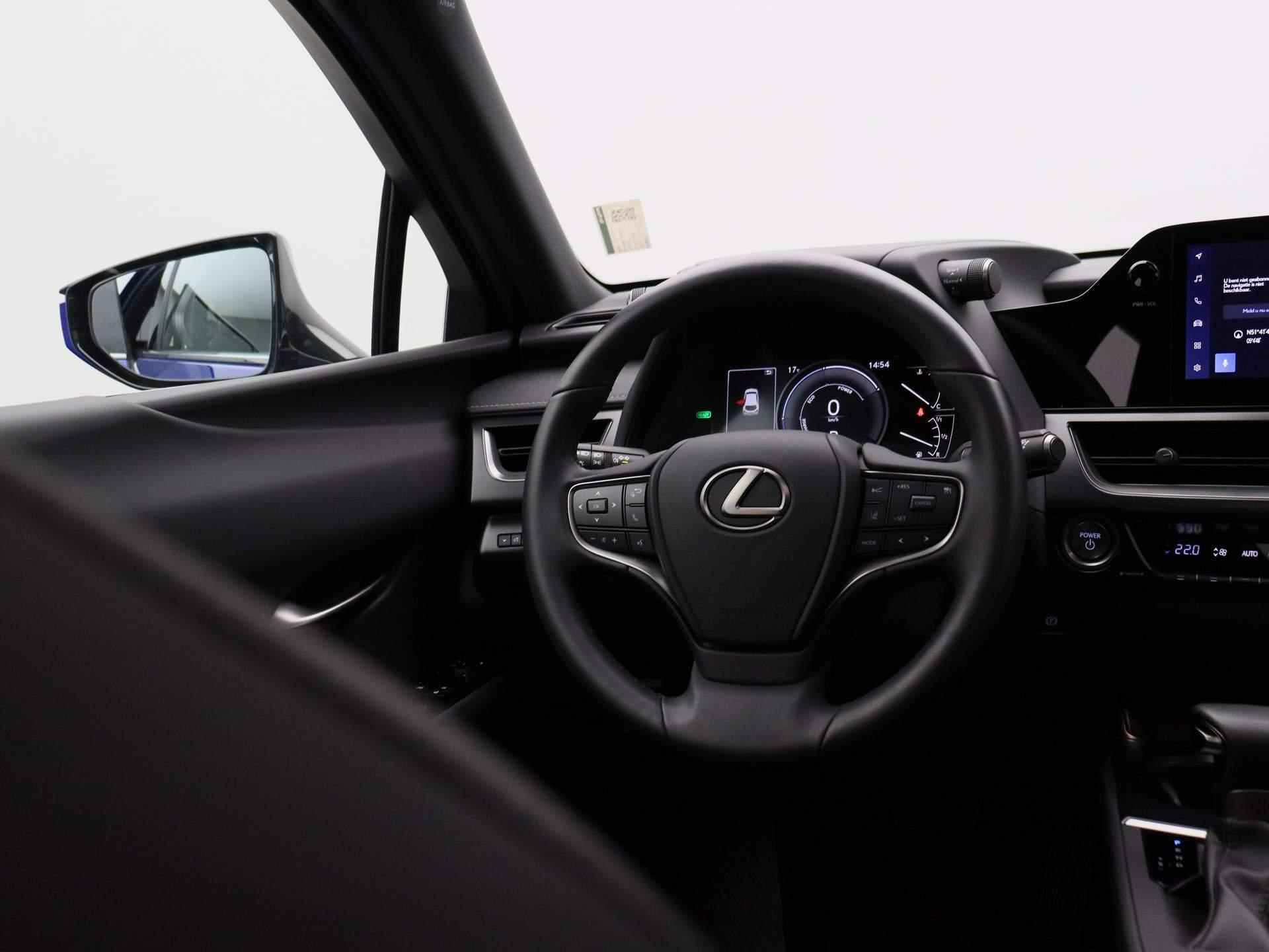 Lexus UX 250h F Sport Design | SCHUIFDAK | NAVIGATIE | LEDER | STOELVERWARMING | TREKHAAK | ACHTERUITRIJCAMERA | ADAPTIVE CRUISE CONTROL | PARKEERSENSOREN V+A | LED KOPLAMPEN | - 10/41