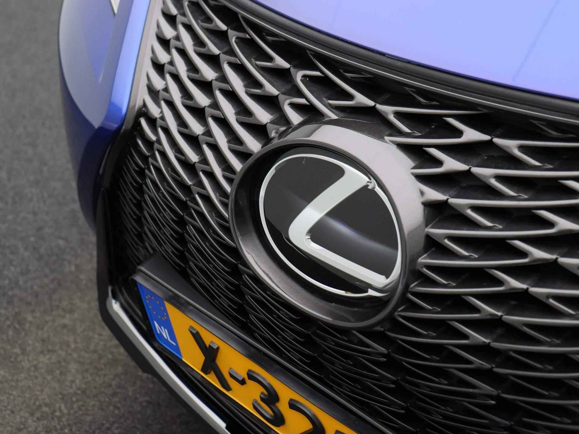 Lexus UX 250h F Sport Design | SCHUIFDAK | NAVIGATIE | LEDER | STOELVERWARMING | TREKHAAK | ACHTERUITRIJCAMERA | ADAPTIVE CRUISE CONTROL | PARKEERSENSOREN V+A | LED KOPLAMPEN | - 39/41