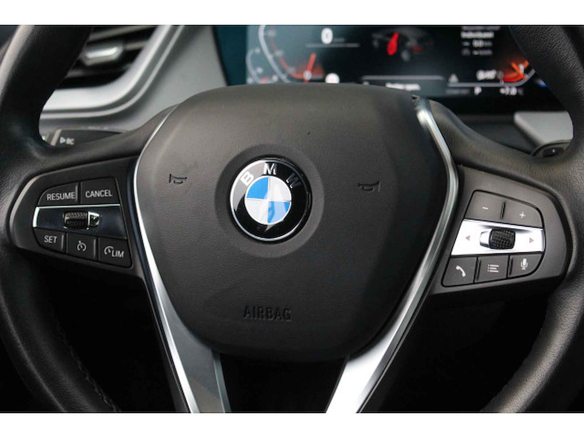 BMW 1-serie 118i Executive Edition automaat | Navi | Carplay | Clima | Led | Cruise | - 33/45