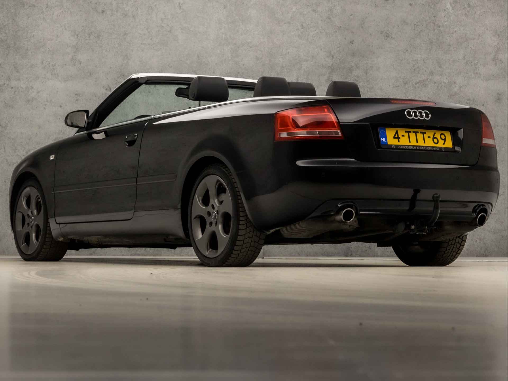 Audi A4 Cabriolet 2.0 TFSI 200Pk Automaat (YOUNGTIMER, CLIMATE, STOELVERWARMING, LEDEREN SPORTSTOELEN, LM VELGEN, PARKEERSENSOREN, ARMSTEUN, NIEUWE APK, NIEUWSTAAT) - 3/26