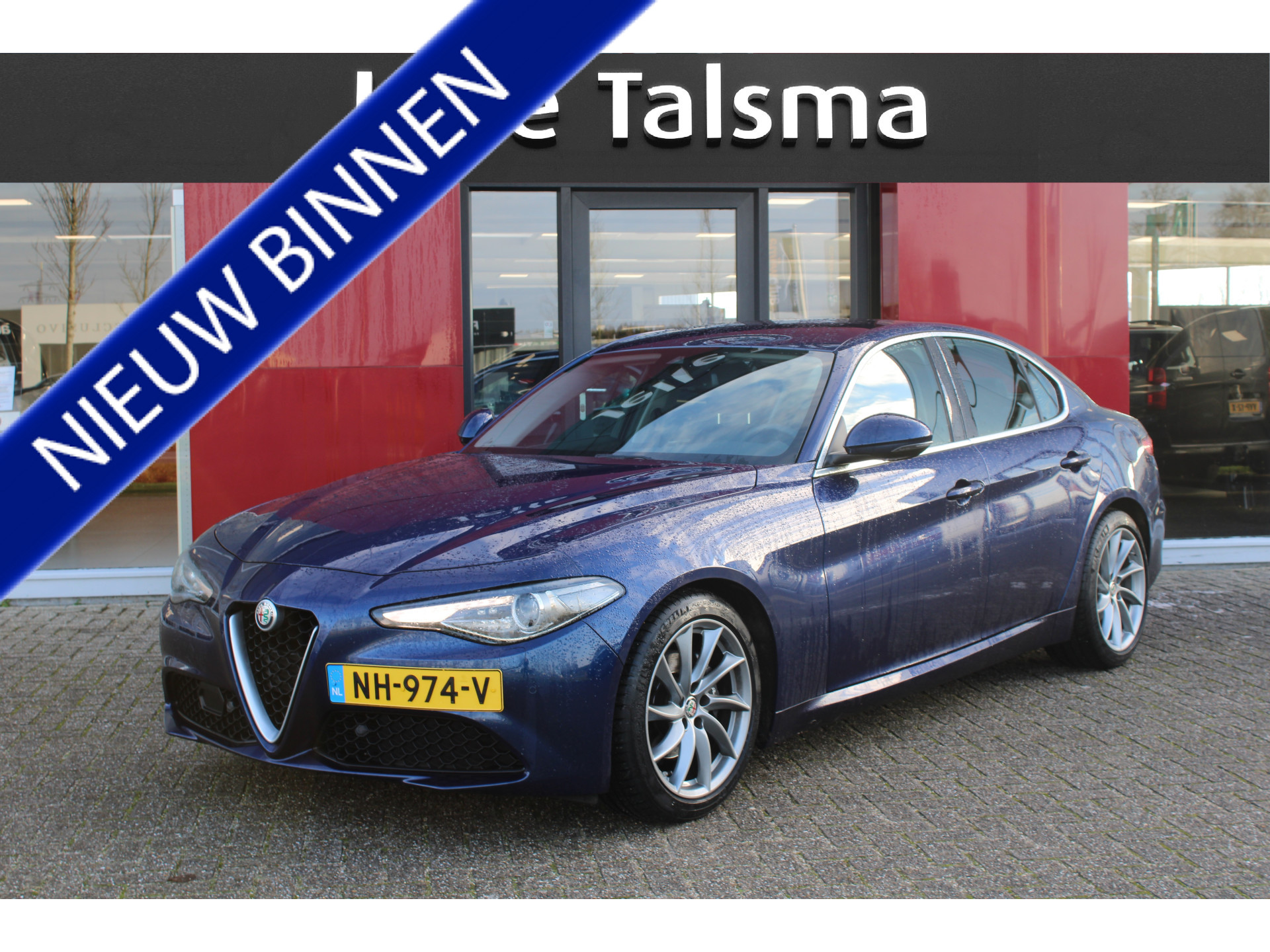 Alfa Romeo Giulia 2.0T Super | 18" Velgen | Leren bekleding | Xenon | Camera