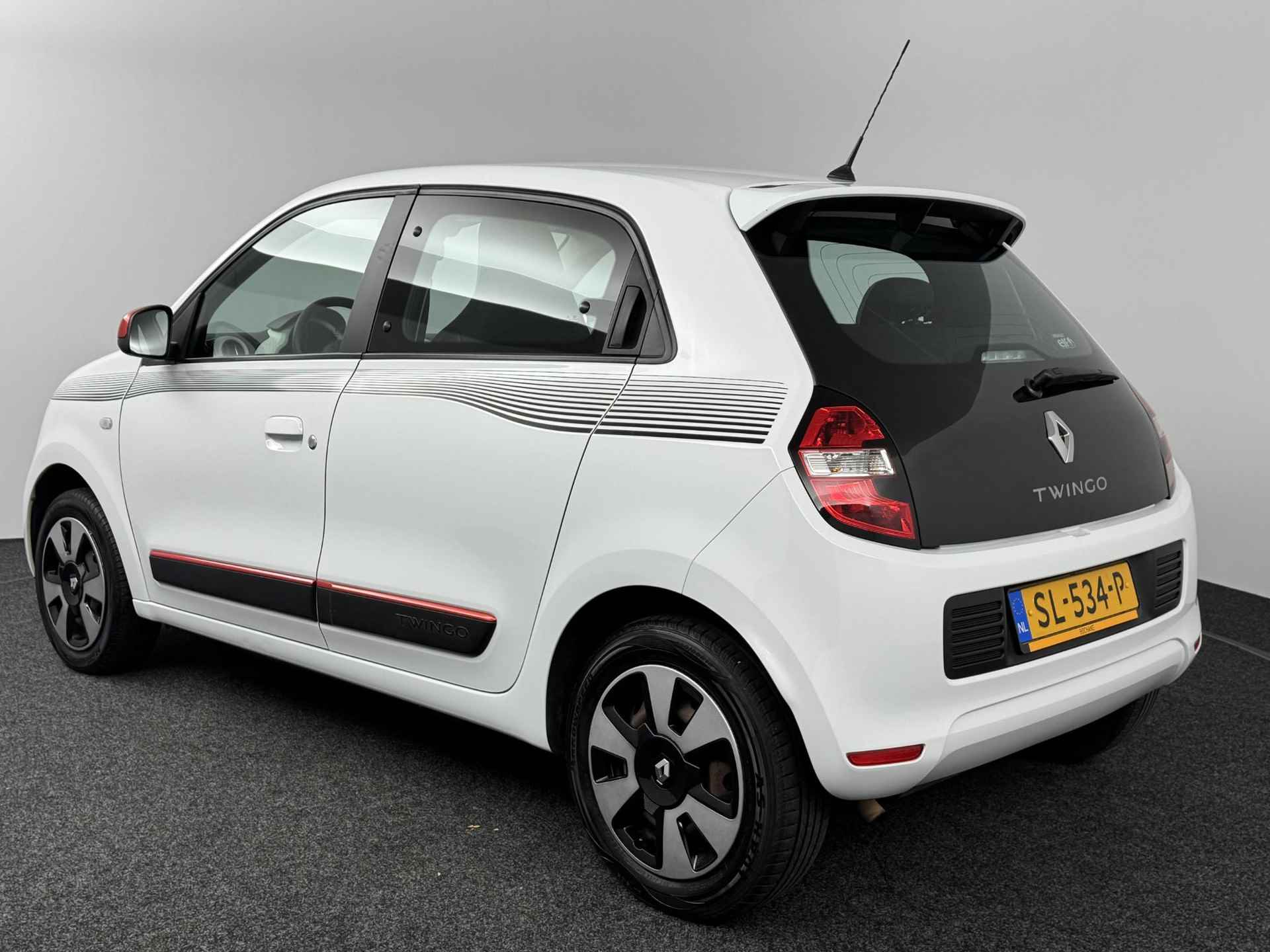 Renault Twingo 1.0 SCe Collection  | Airco | Bluetooth | Striping | - 8/35