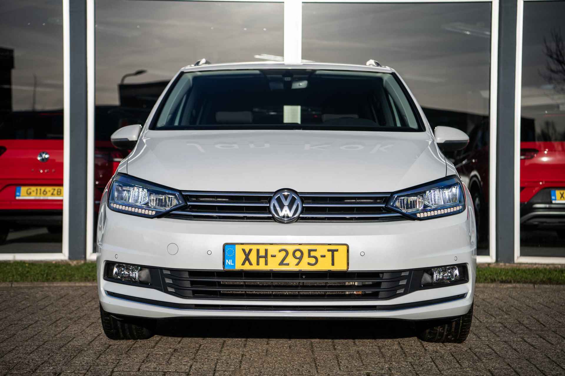 Volkswagen Touran 1.5 TSi 150 pk DSG-7 Highline | Blind Spot | Camera | Afn. Trekhaak | Full LED - 10/43
