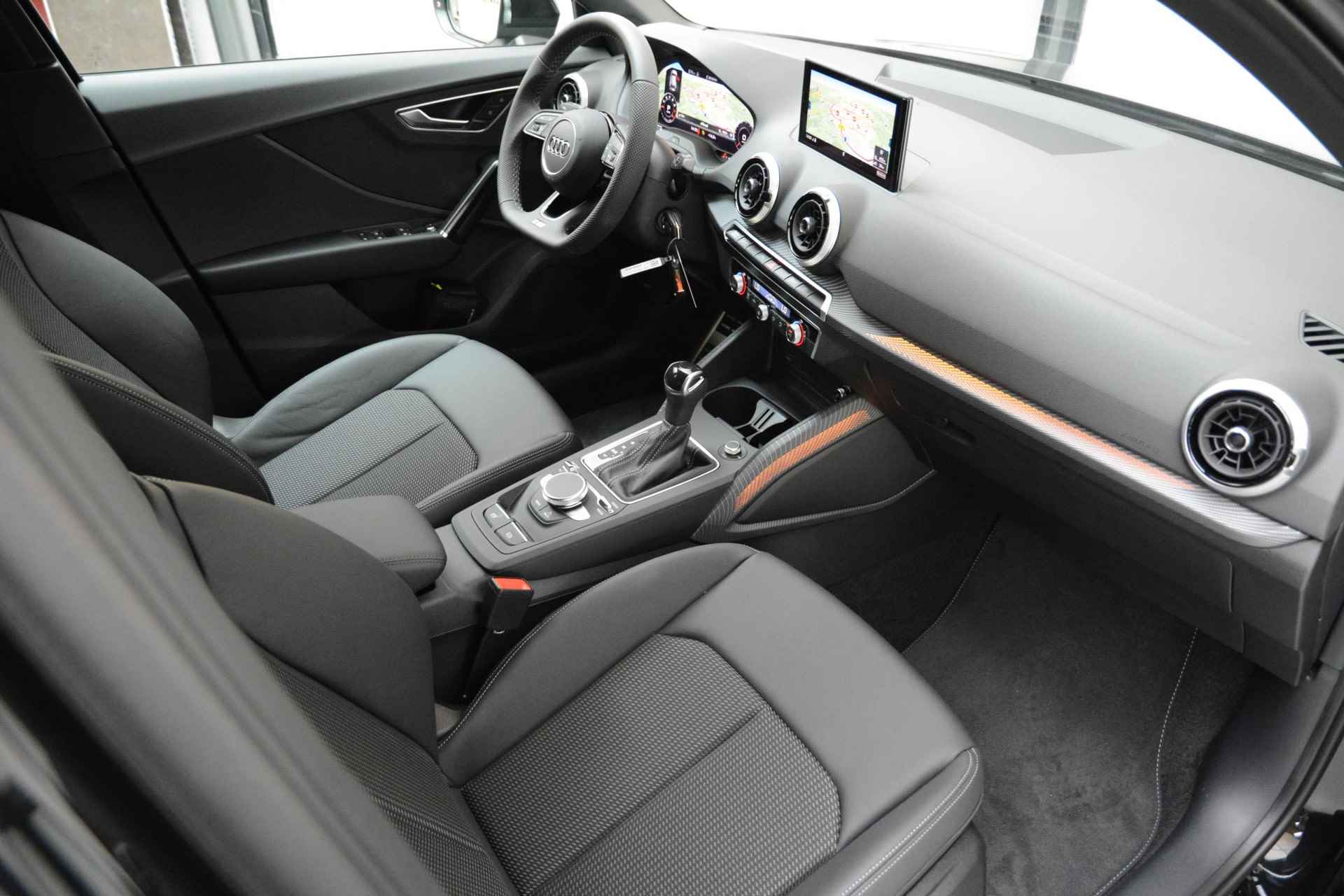 Audi Q2 35 TFSI S Edition 150 PK | Nieuw | Fabrieksgarantie | Automaat | Optiekpakket zwart plus | Adaptieve cruise control | Smartphone interface | 18" lichtmetalen velgen | Matrix verlichting | Lichtpakket plus ambient light | Privacy glas | - 17/26