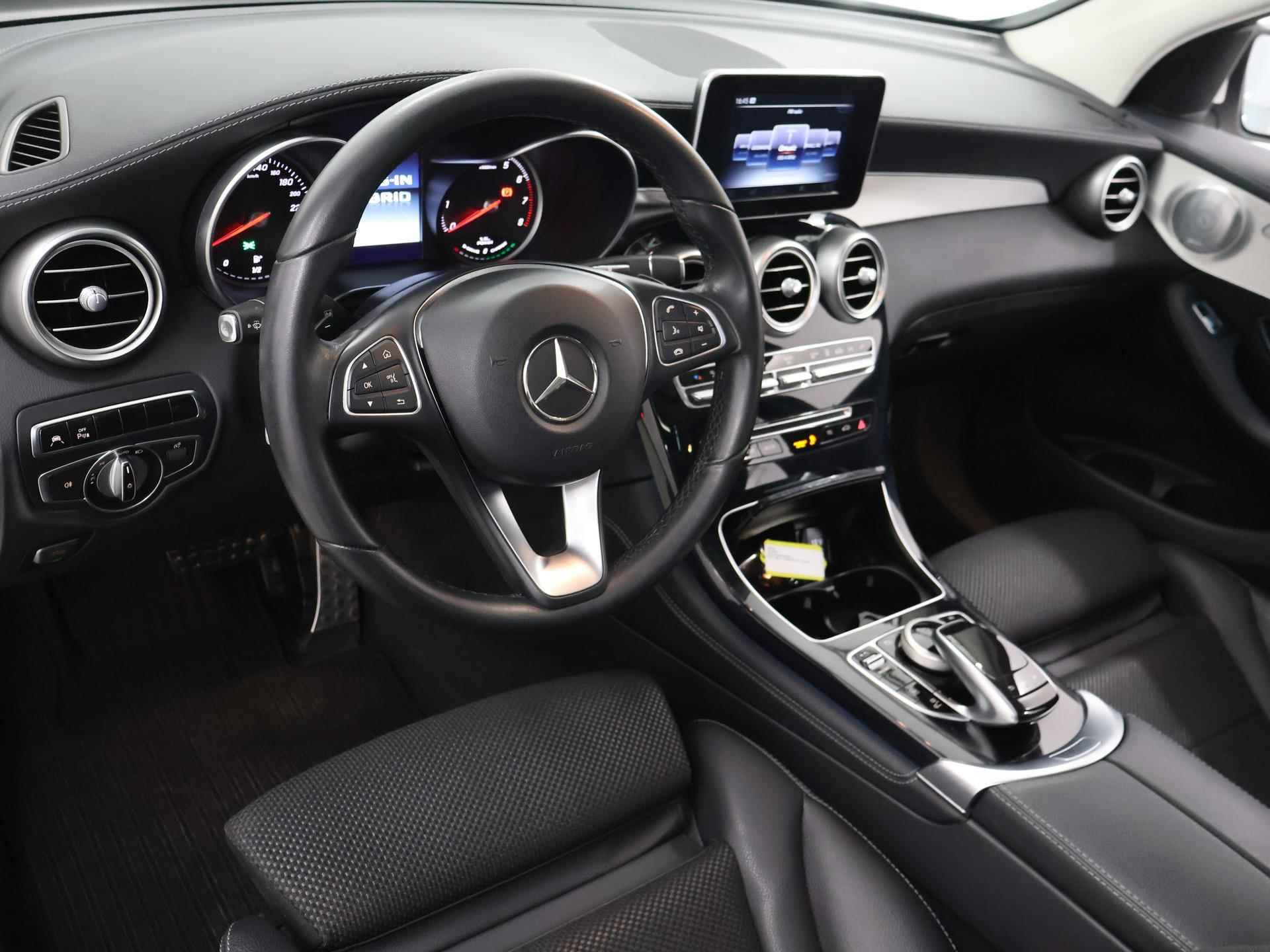 Mercedes-Benz GLC-klasse 350e 4MATIC Exclusive | Panoramadak | Trekhaak | Keyless Go | Dodehoekassistent | Stoelverwarming | Burmester Sound | Achteruitrijcamera | - 8/49