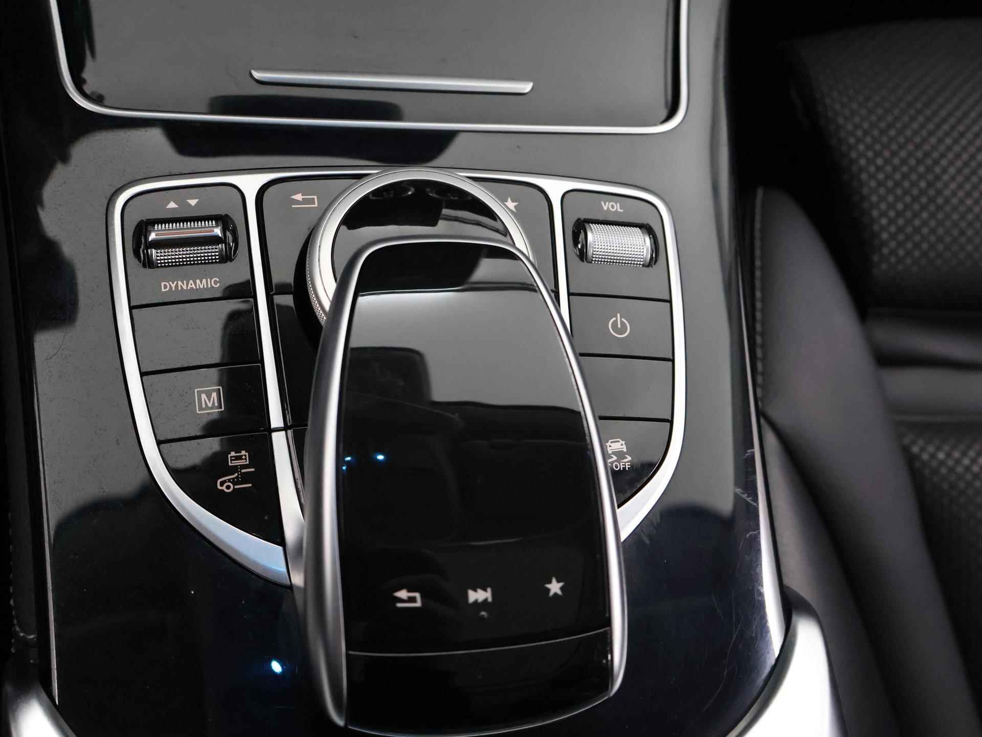 Mercedes-Benz GLC-klasse 350e 4MATIC Exclusive | Panoramadak | Trekhaak | Keyless Go | Dodehoekassistent | Stoelverwarming | Burmester Sound | Achteruitrijcamera | - 25/49