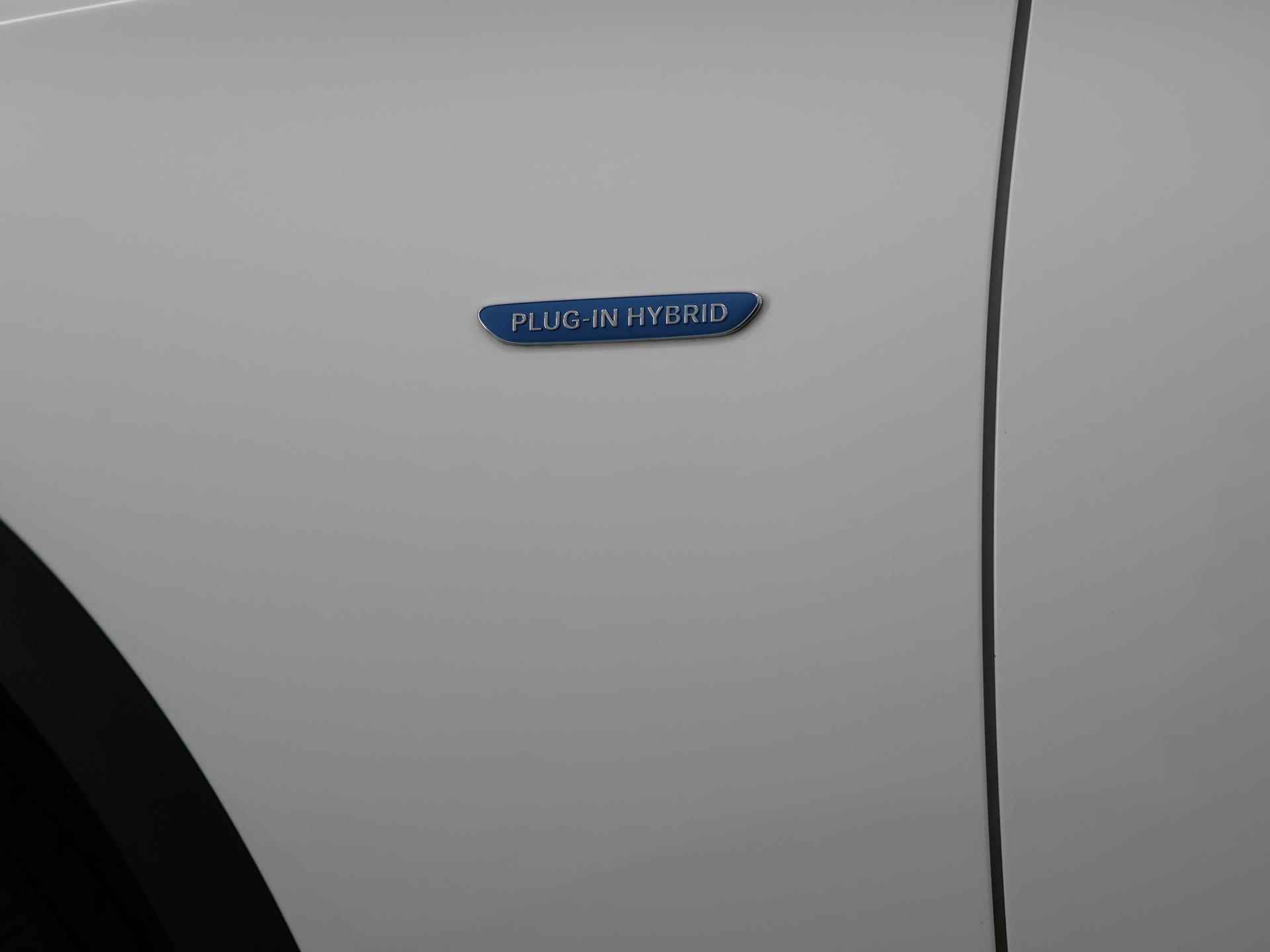 Mercedes-Benz GLC-klasse 350e 4MATIC Exclusive | Panoramadak | Trekhaak | Keyless Go | Dodehoekassistent | Stoelverwarming | Burmester Sound | Achteruitrijcamera | - 46/49
