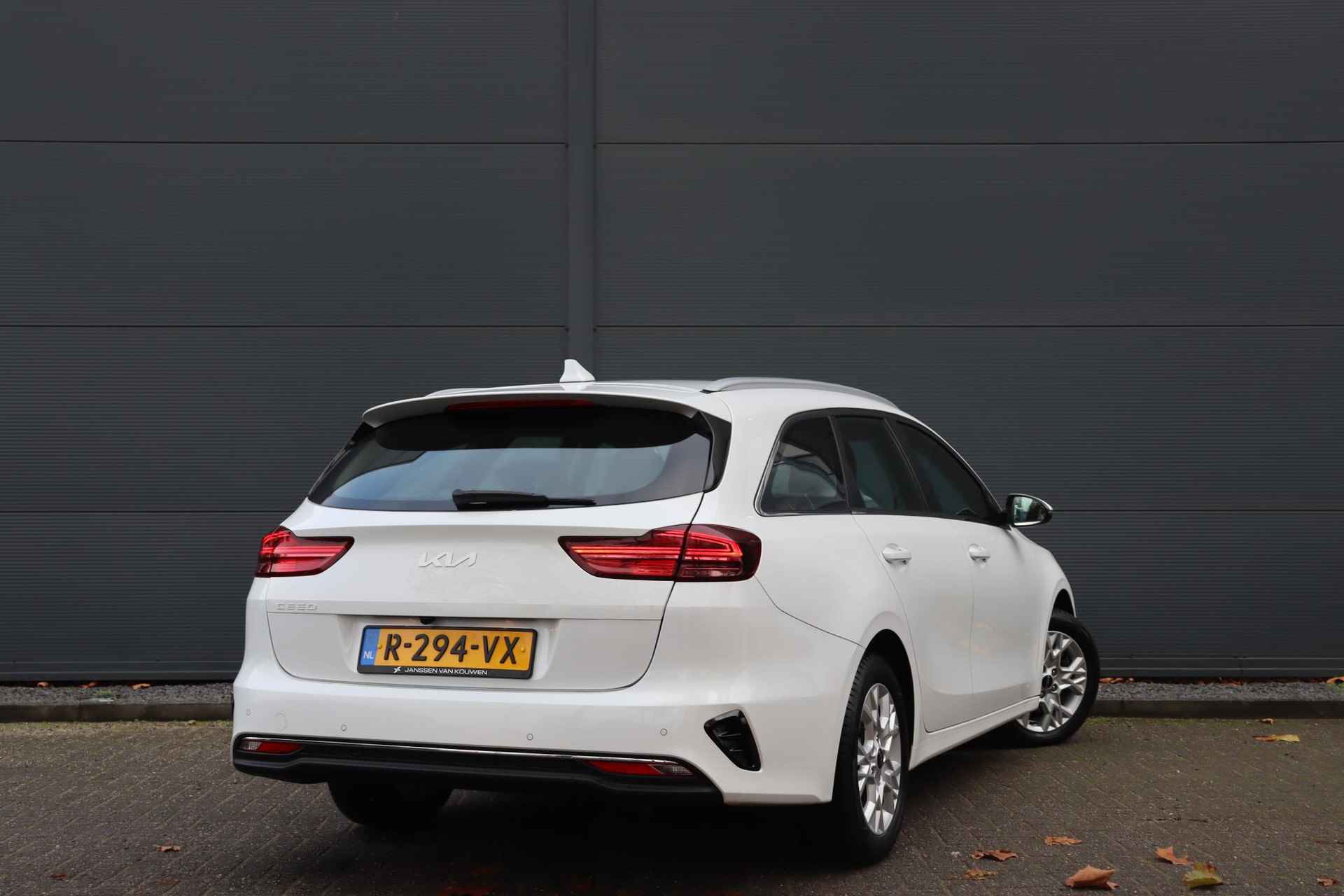 Kia Ceed Sportswagon 1.0 T-GDi MHEV DynamicLine / Automaat / Navigatie / Camera / LED Koplampen / - 6/32