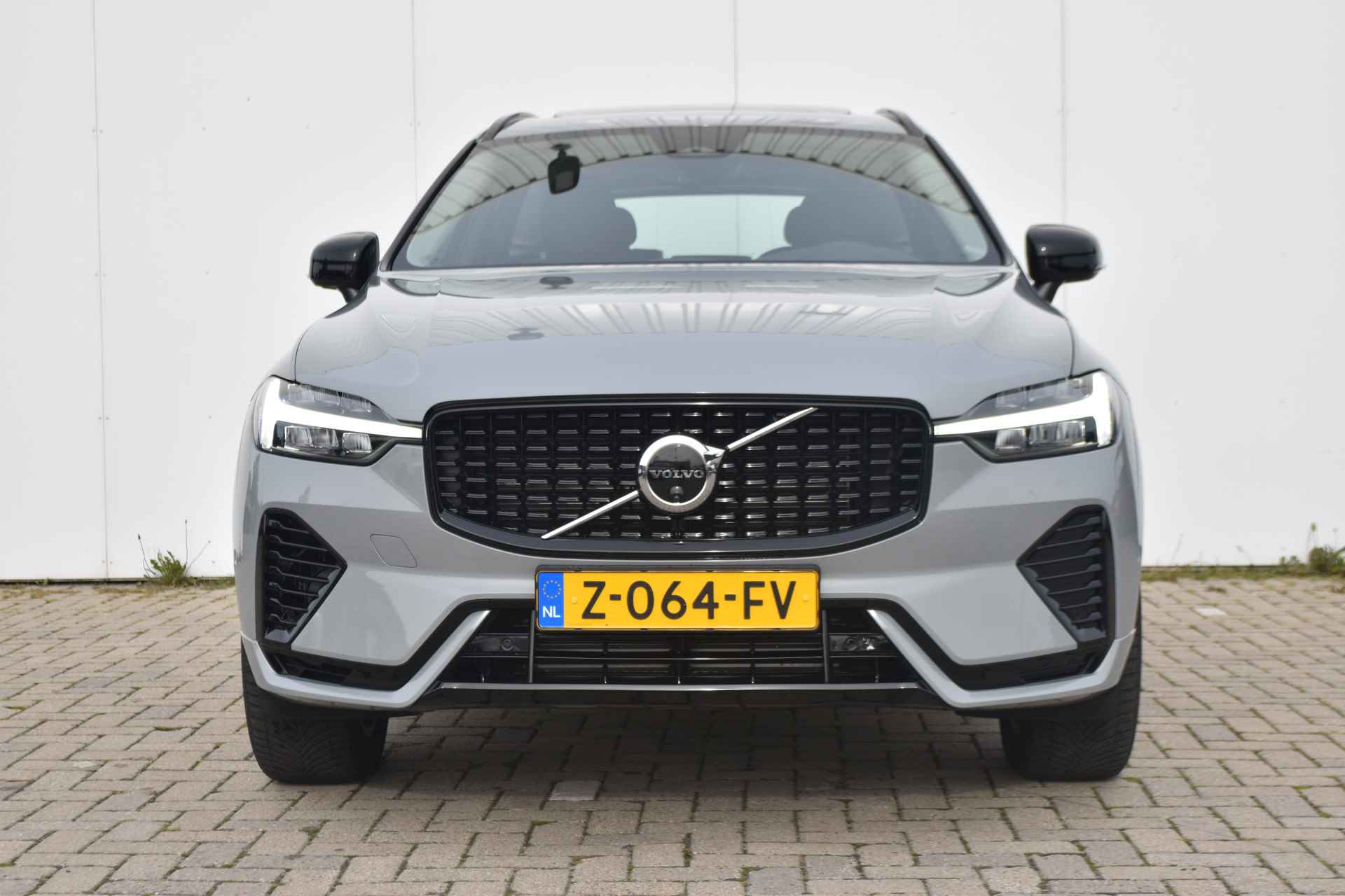 Volvo XC60 Recharge T6 AWD Plus Dark #Blis #360Cam #LageKM! - 2/36