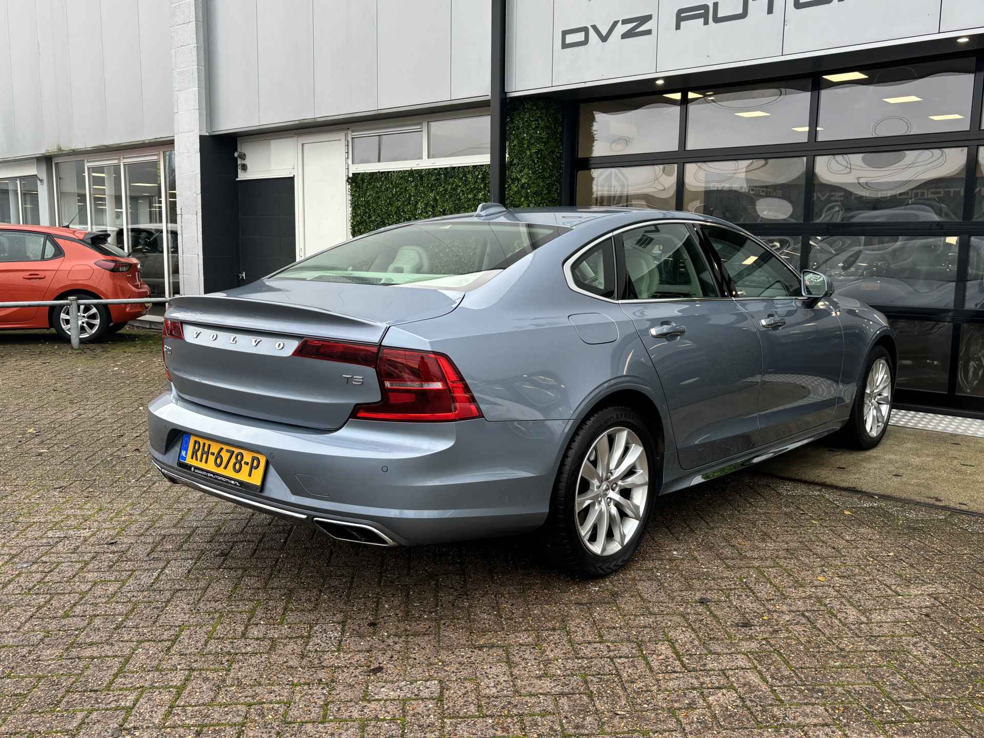 Volvo S90 2.0 T5 Momentum | Memory | Carplay | Dodehoek - 9/43