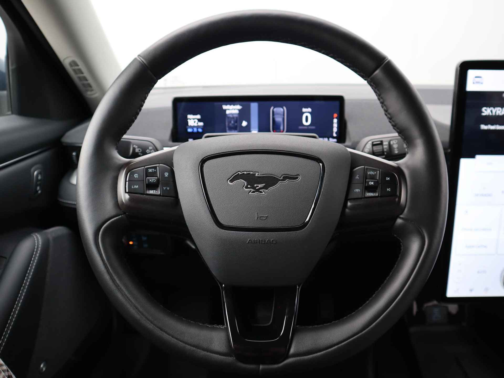 Ford Mustang Mach-E 75kWh RWD 12% Bijtelling | 360 Camera | Lederen bekleding | B&O Sound | Winter pack | Elektrische Achterklep | - 16/39