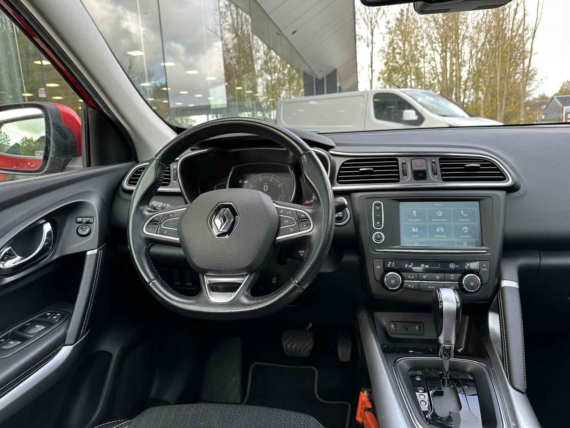 Renault Kadjar 1.2 TCe 130 EDC Intens | Panodak | Trekhaak | LM velgen 18" | Stoel- en voorruitverwarming | PDC V+A + Camera - 16/26