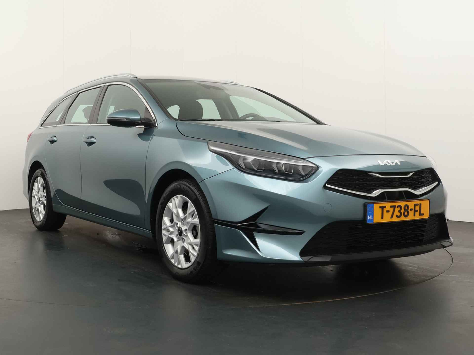 Kia Ceed Sportswagon 1.0 T-GDi DynamicLine - Navigatie - Cruise Control - Climate Control - LED Koplampen - Lichtmetalen Velgen - Fabrieksgarantie Tot 2030 - 11/45