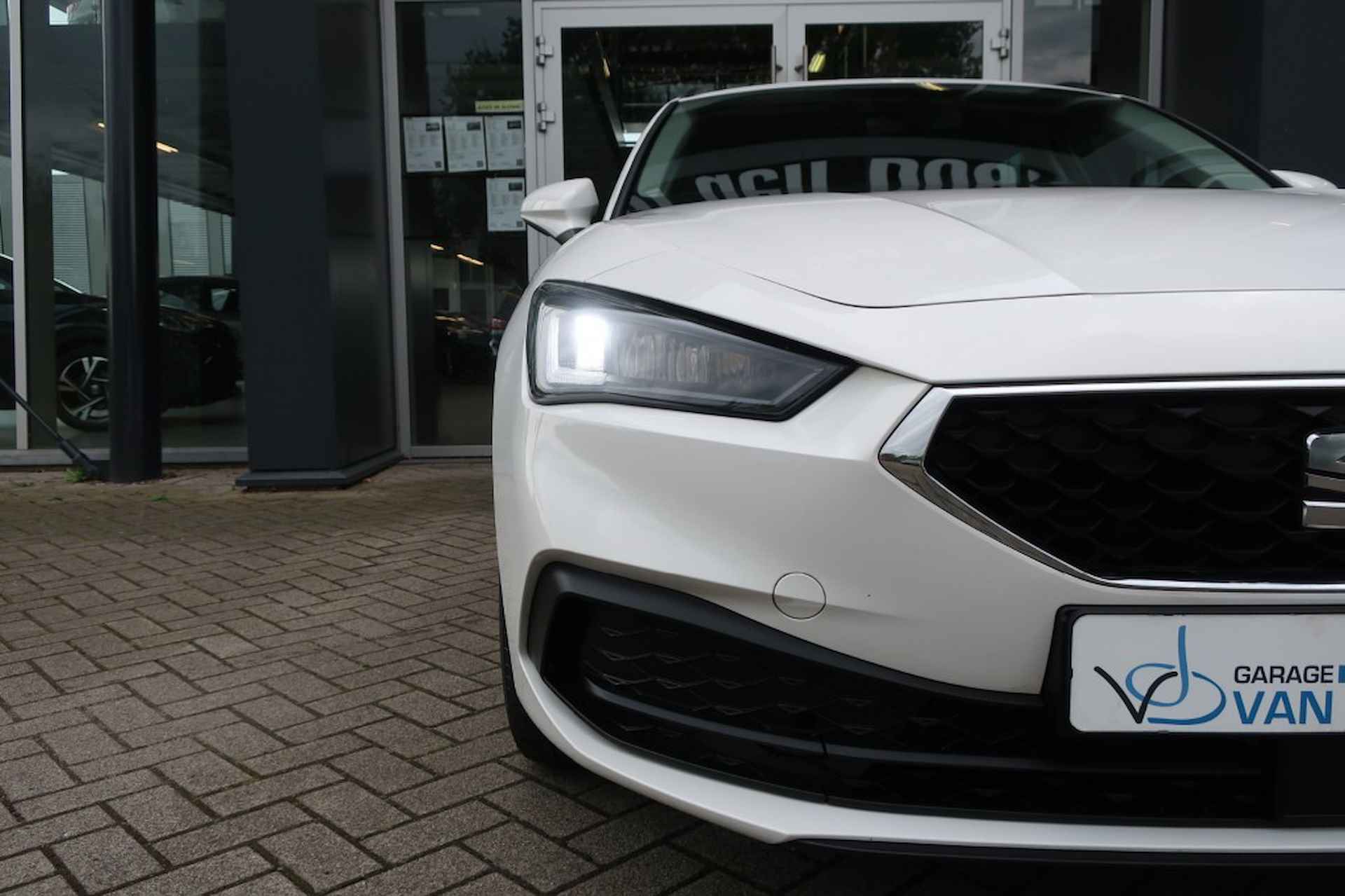 SEAT Leon 1.0 ETSI, Trehaak, Apple Carplay, Android Auto, Clima, etc. - 10/29