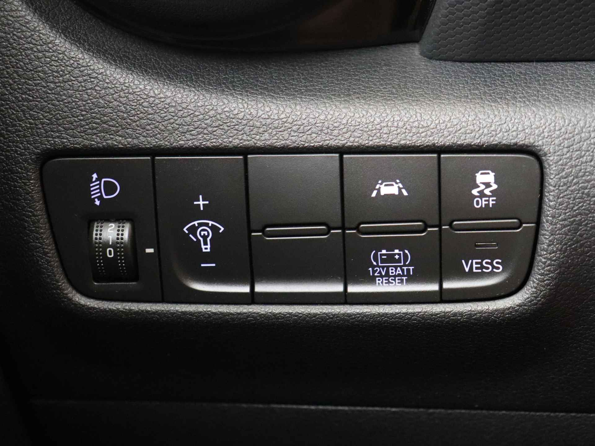 Hyundai KONA 1.6 GDI HEV Comfort Automaat | Navigatie | Climate Control - 24/32