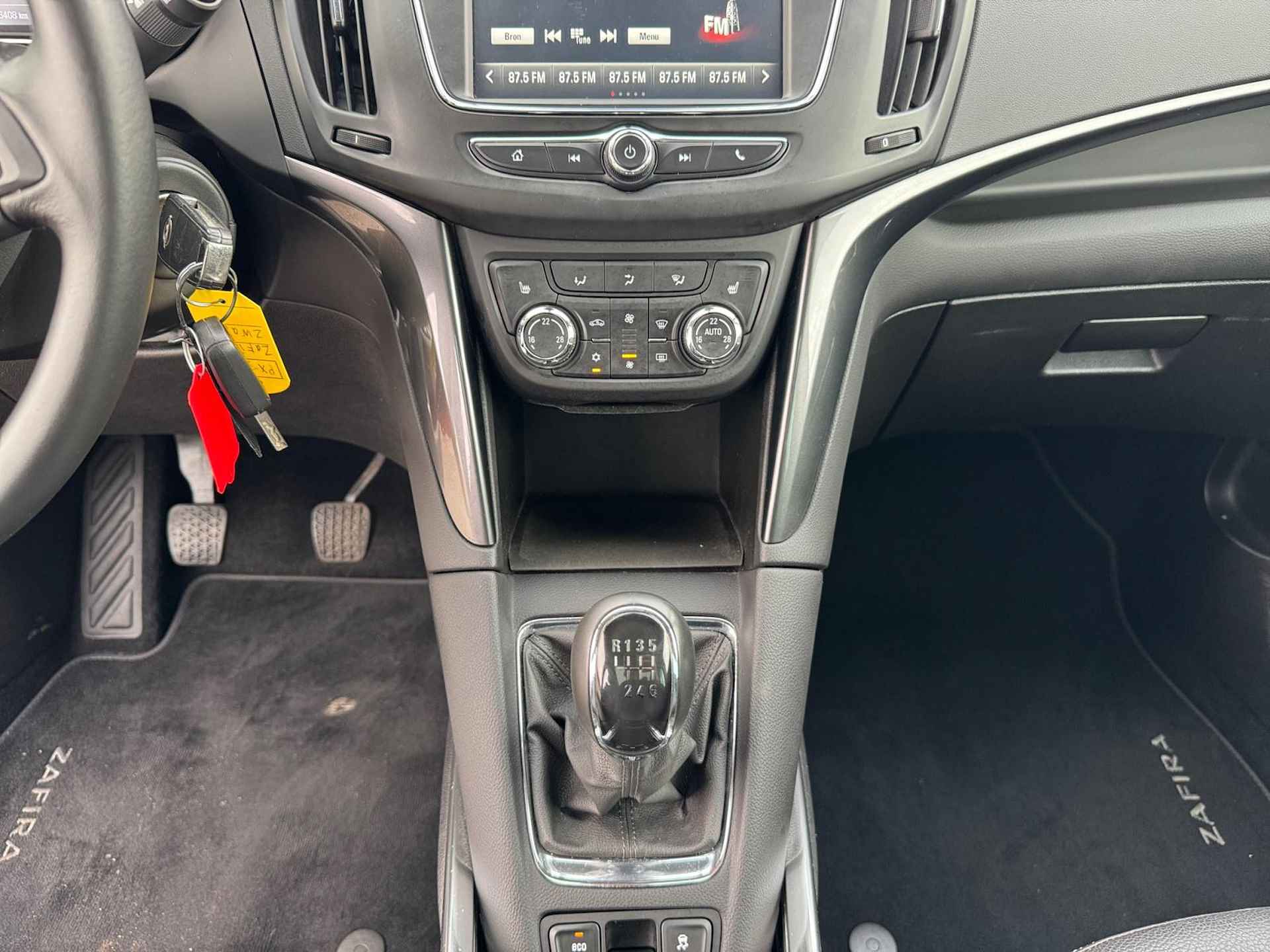 Opel Zafira 1.4 Turbo Business Executive 7p. | 100% onderhouden | Zeer nette auto | Navigatie | Stoelverwarming | Apple carplay & Android auto | Parkeersensoren V+A | Achteruitrijcamera | Trekhaak | Cruise control | - 25/37