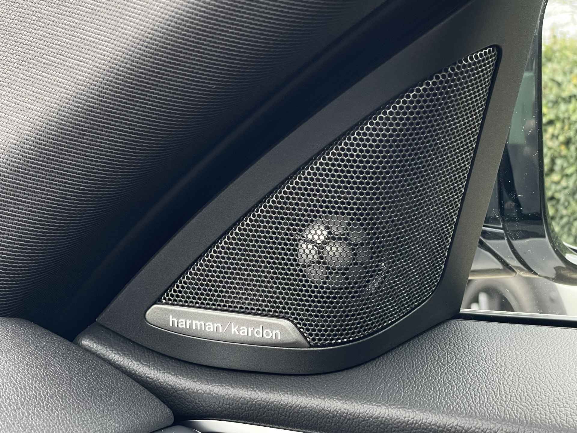 BMW i4 eDrive40 High Exe | M-Sport Pro | Harman/Kardon | Stuur + Stoelverw. | Getint Glas - 25/33