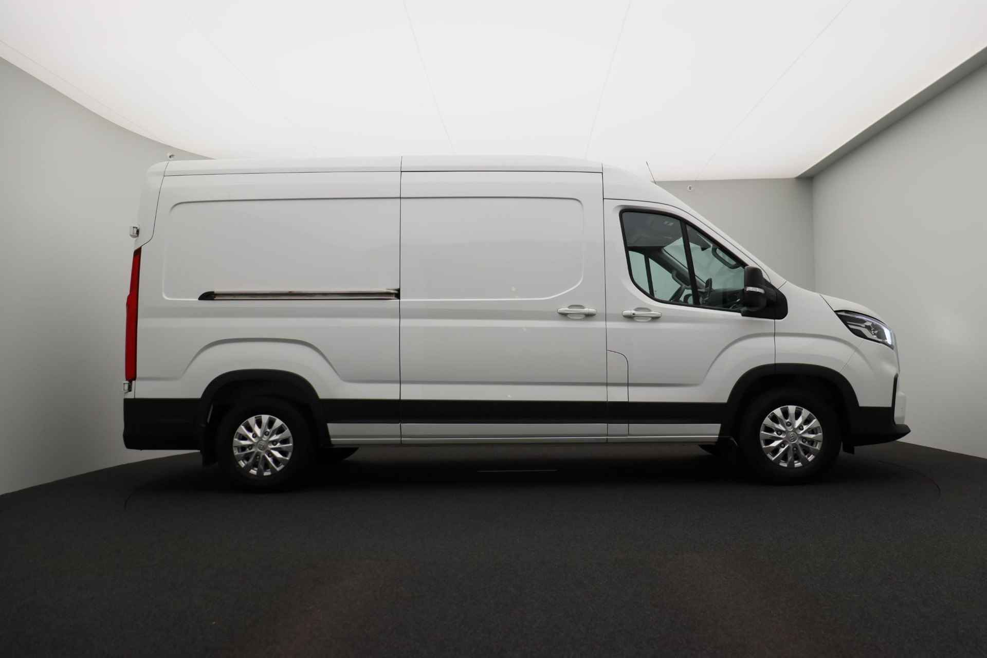 Maxus eDeliver 9 L3H3 Business 72 kWh - 6/53