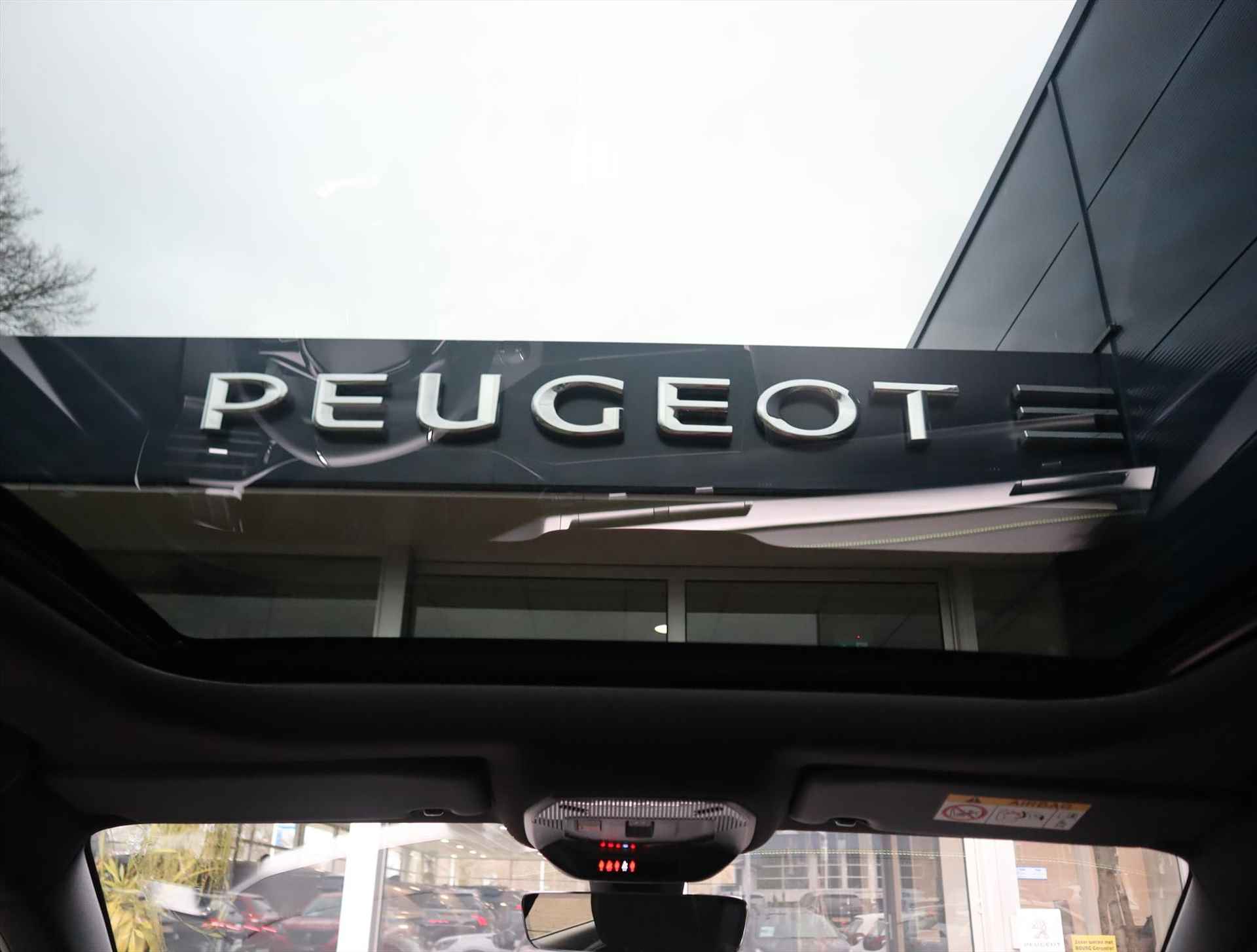 Peugeot 408 GT Plug-In Hybrid 225PK e-EAT8 Automaat, Rijklaarprijs, FOCAL HiFi Elektrisch verstelbare stoelen 360° Camera Panoramadak - 54/72